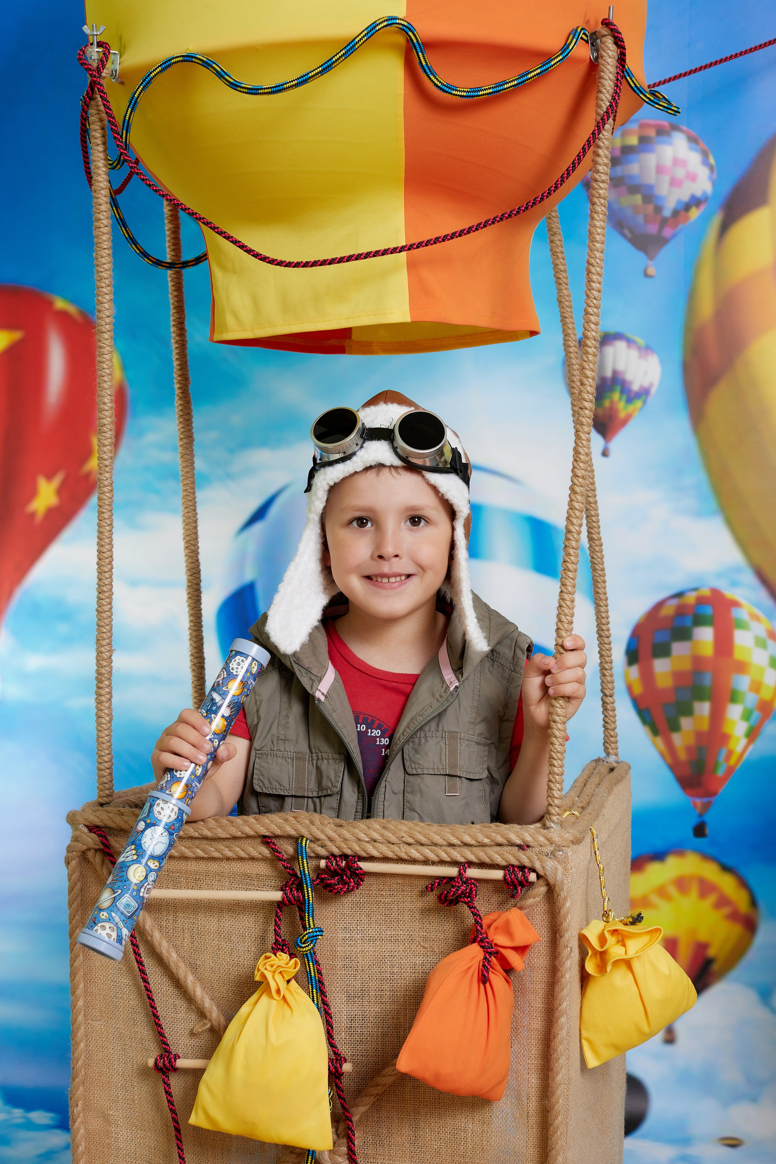 Полёт на воздушном шаре. Детская выездная фотостудия