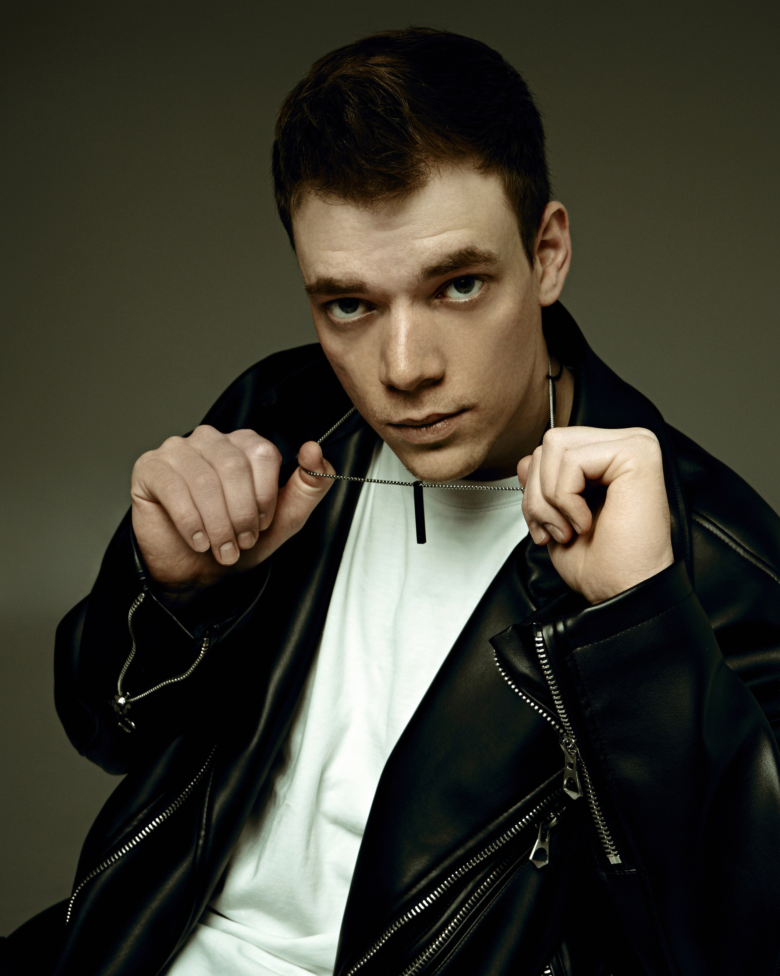 Фотограф Москва. NOIZOMAX Художественный фотограф в Дубай