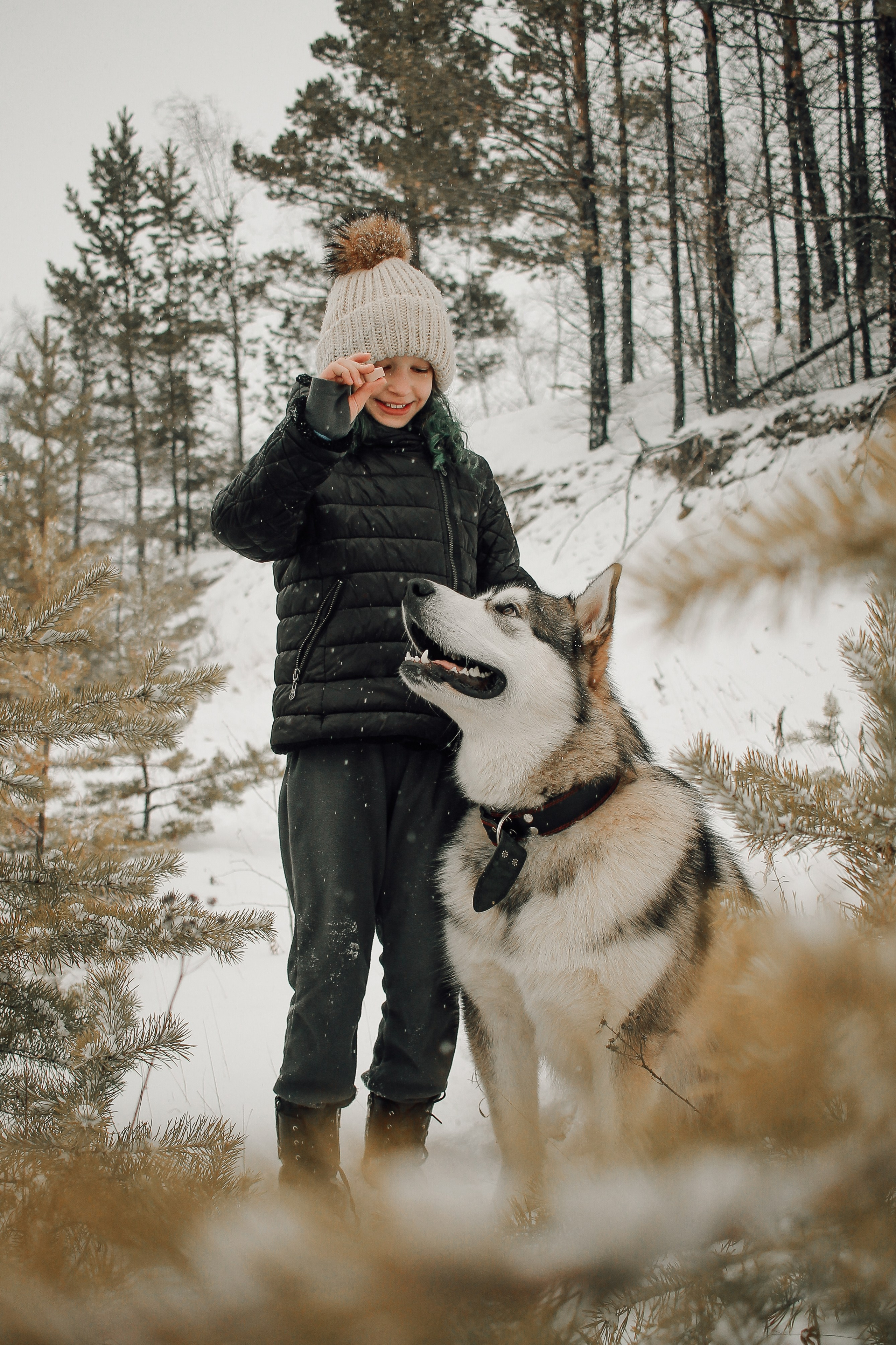 Амир, Юлия, дочь Алёна и Нанук. Семейный и детский фотограф в Якутске Людмила Кутовая