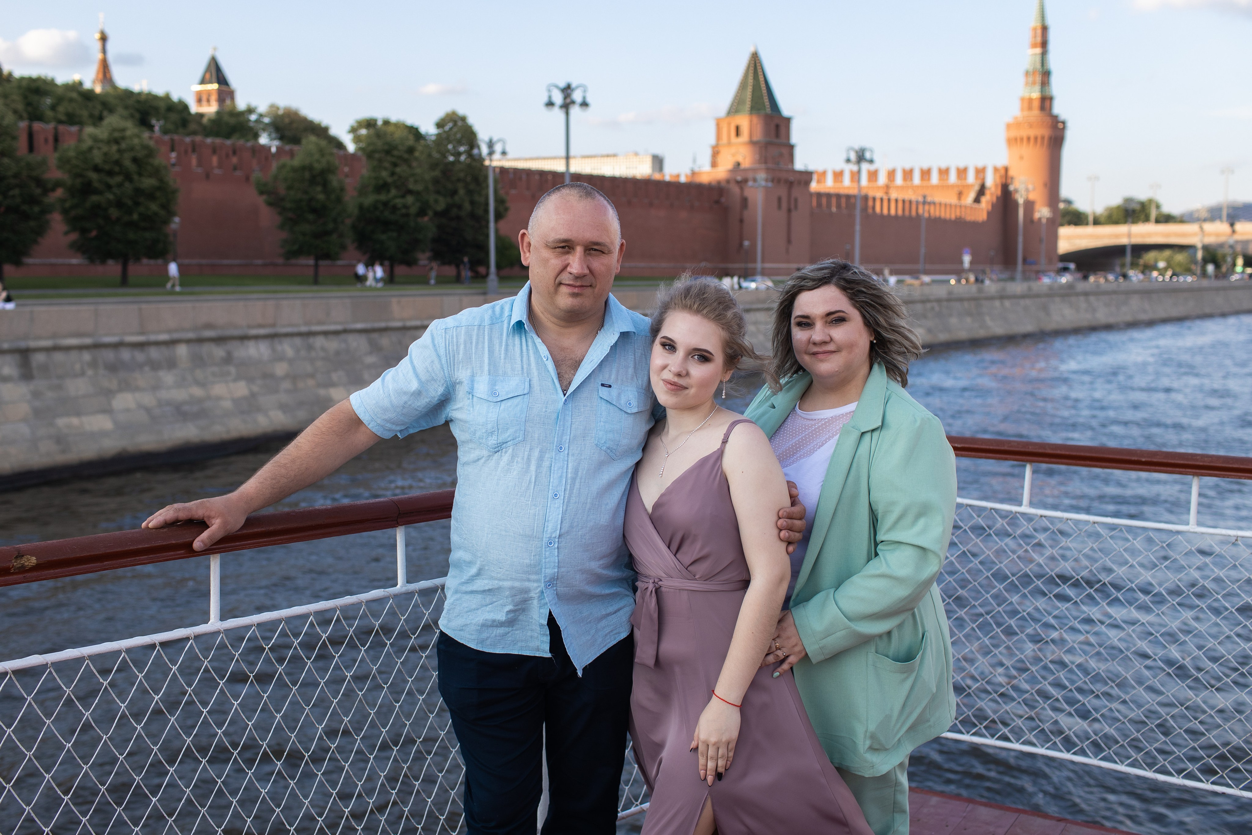 Выпускной на теплоходе Ривьера. Фотограф в Москве Десятова Ксения