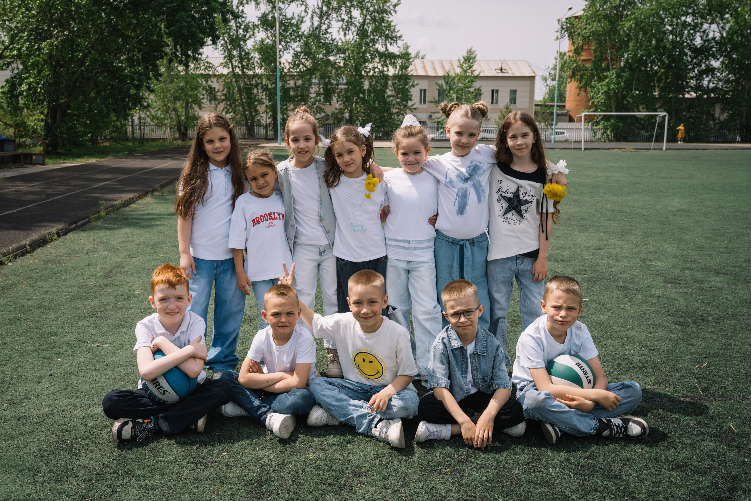 1 класс разовая школьная Фотосессия. Творческое объединение "Выпускник"