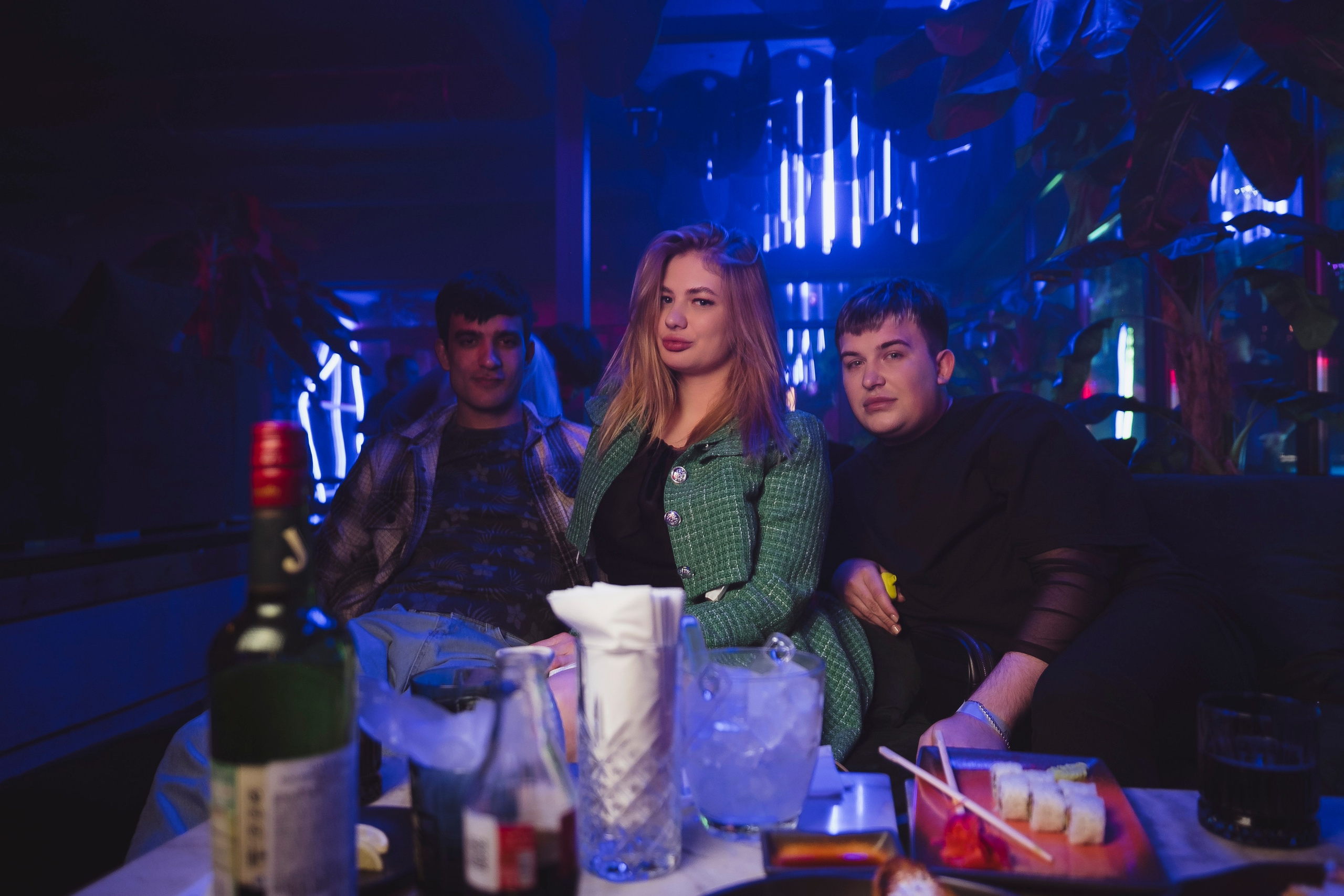 Embargo 30/03. Главная