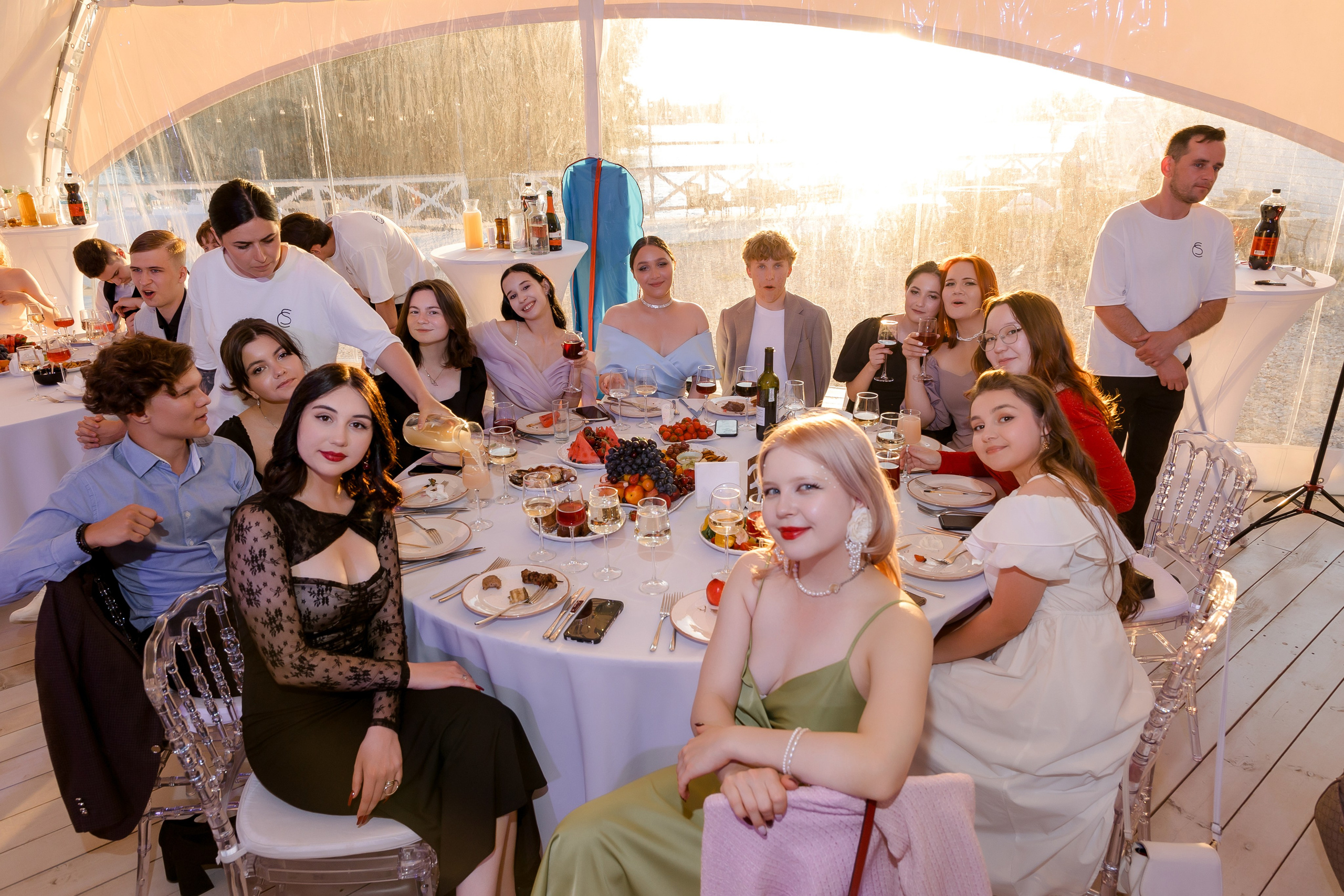 ВЫПУСКНОЙ White Place — Гимназия 52. Свадебный и семейный фотограф Динар Гильмутдинов