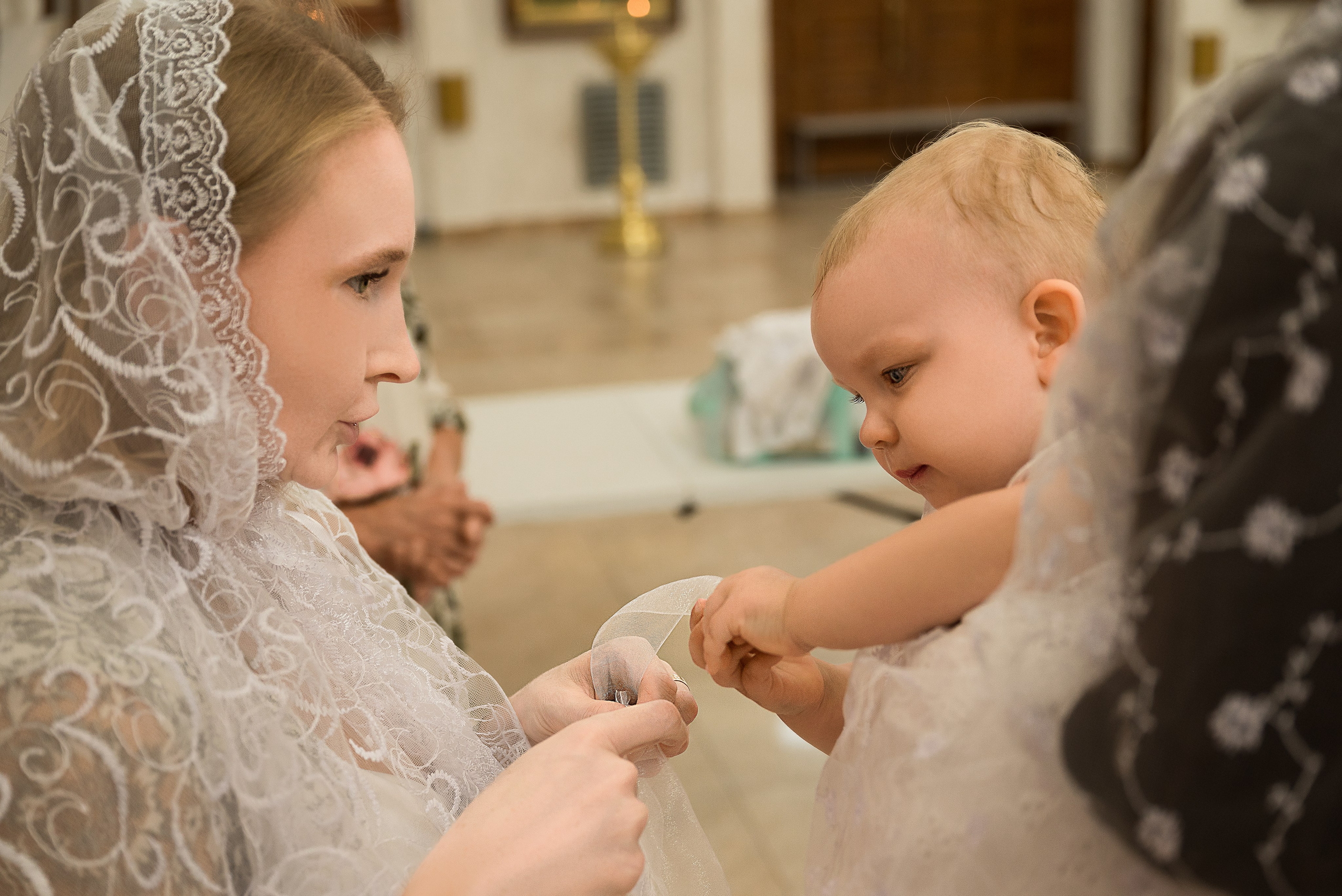 Крещение в Храме Покрова Пресвятой Богородицы на Люберецких полях. Фотограф Ксения Огородова портфолио
