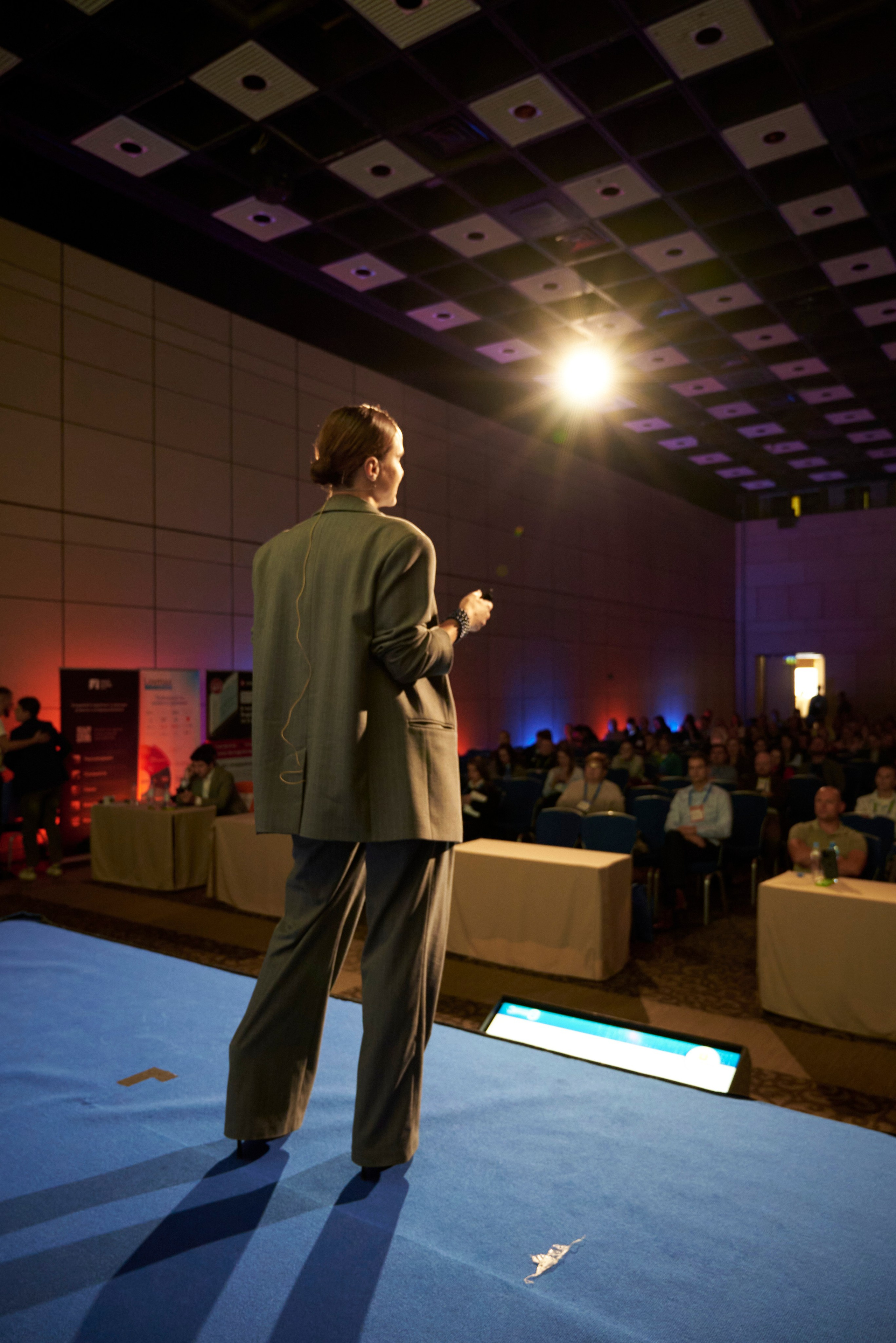 Конференция в ЦМТ Электронная торговля 2025 — репортажная съёмка мероприятий в Москве и Петербурге