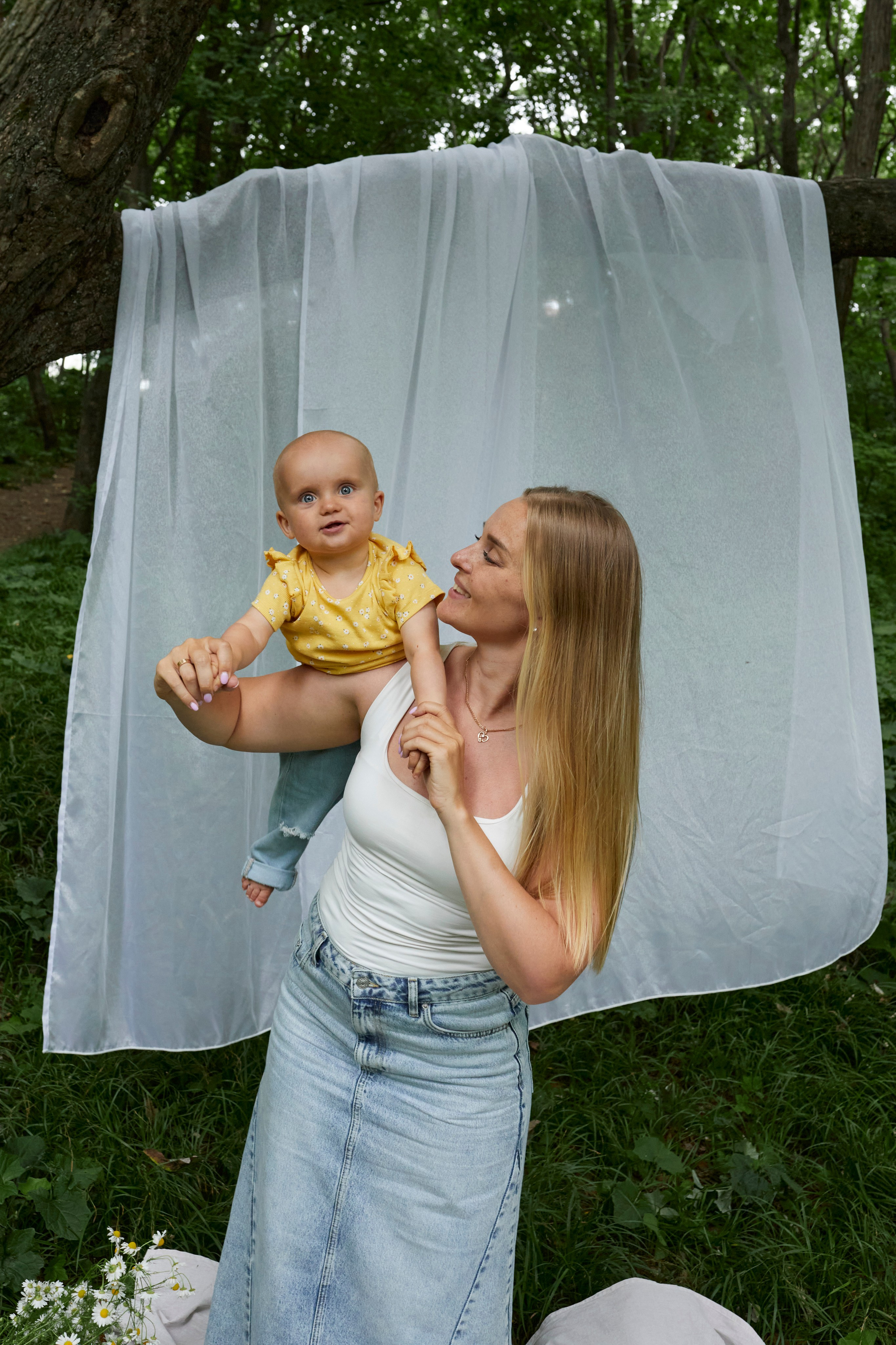 В лесу. Фотограф Владивосток, семейные и индивидуальные съемки