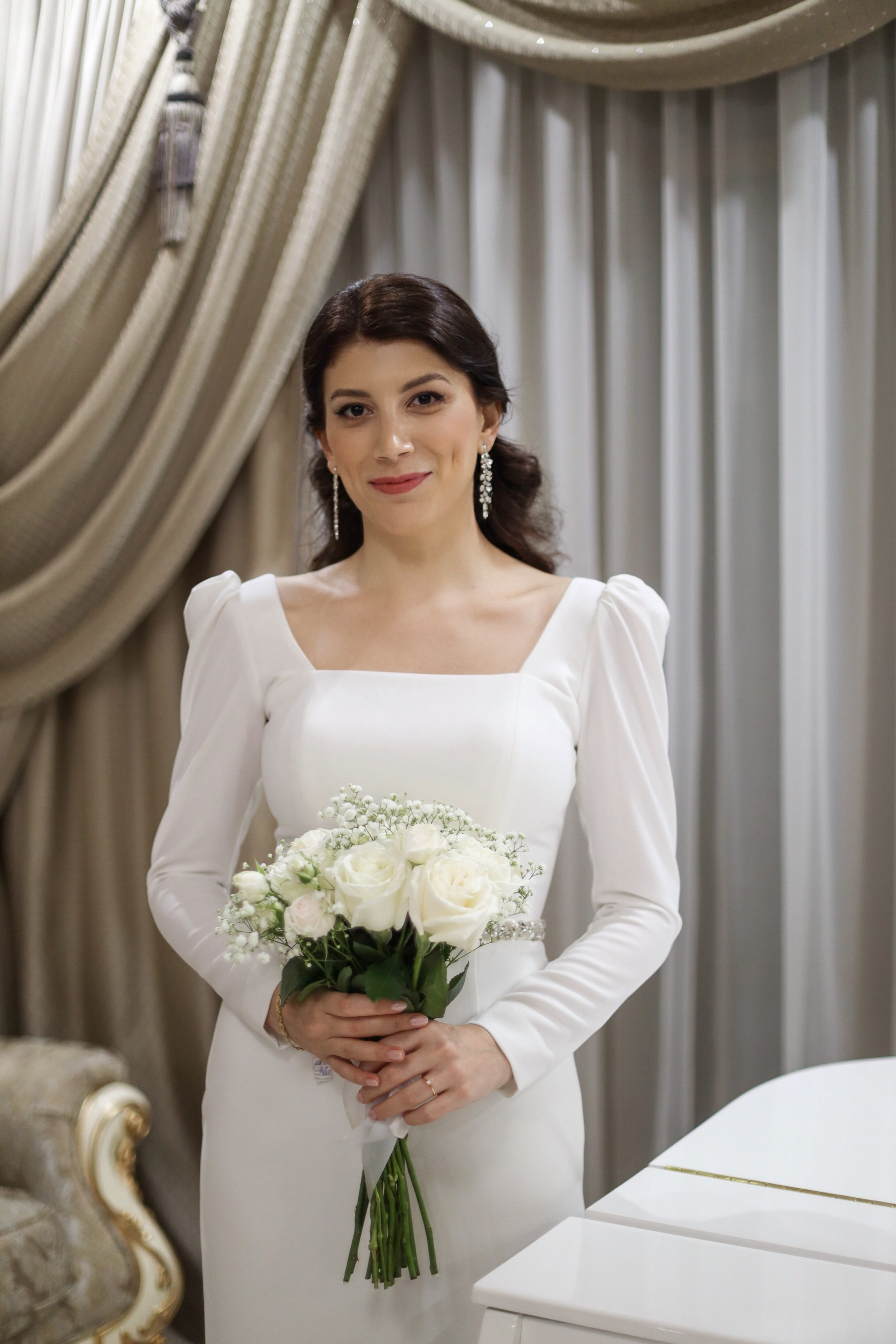 Манук и Асмик. Ресторан Татев. Главная