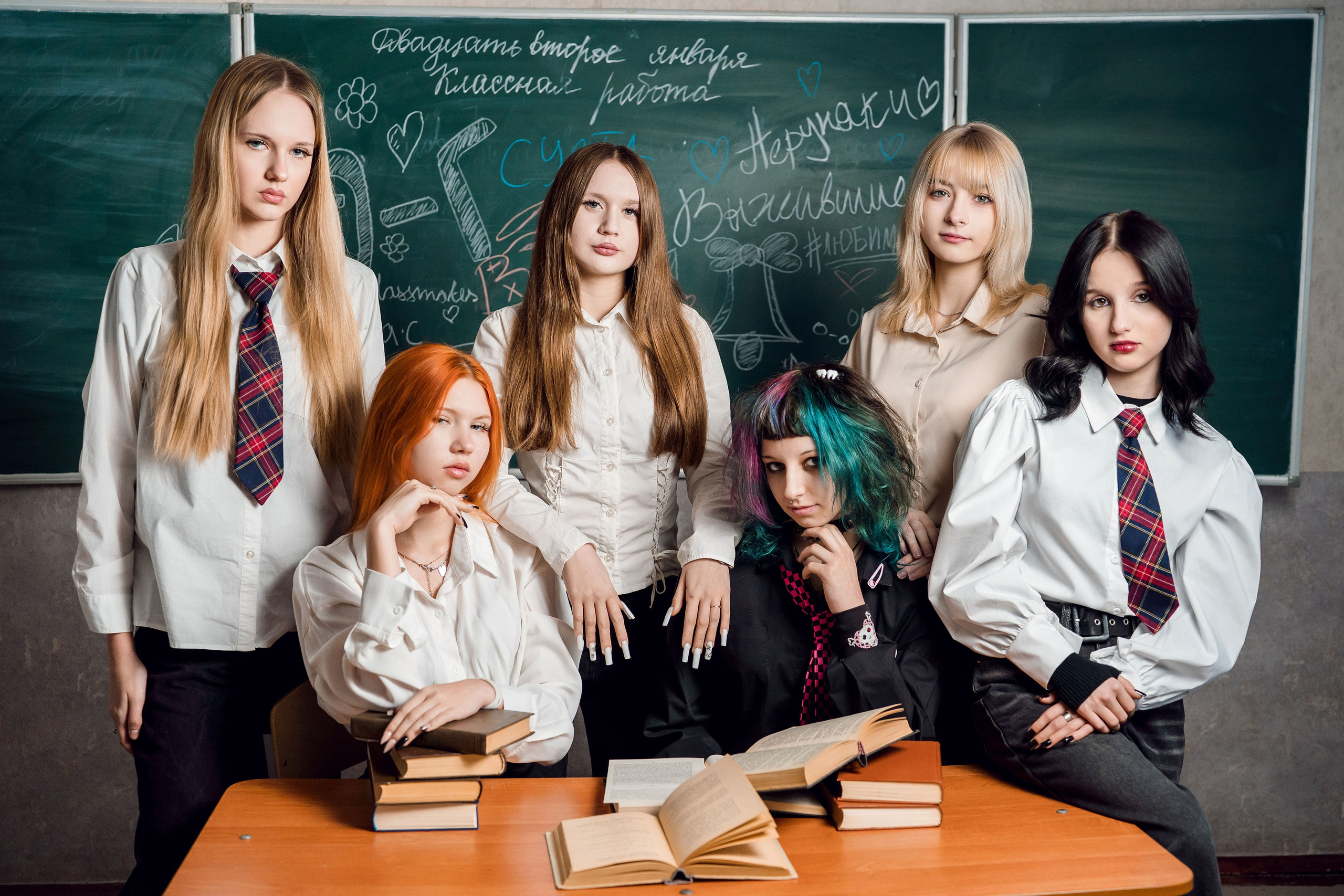 ФОТО СТАРШАЯ ШКОЛА. Выпускные альбомы ДНР, Донецк
