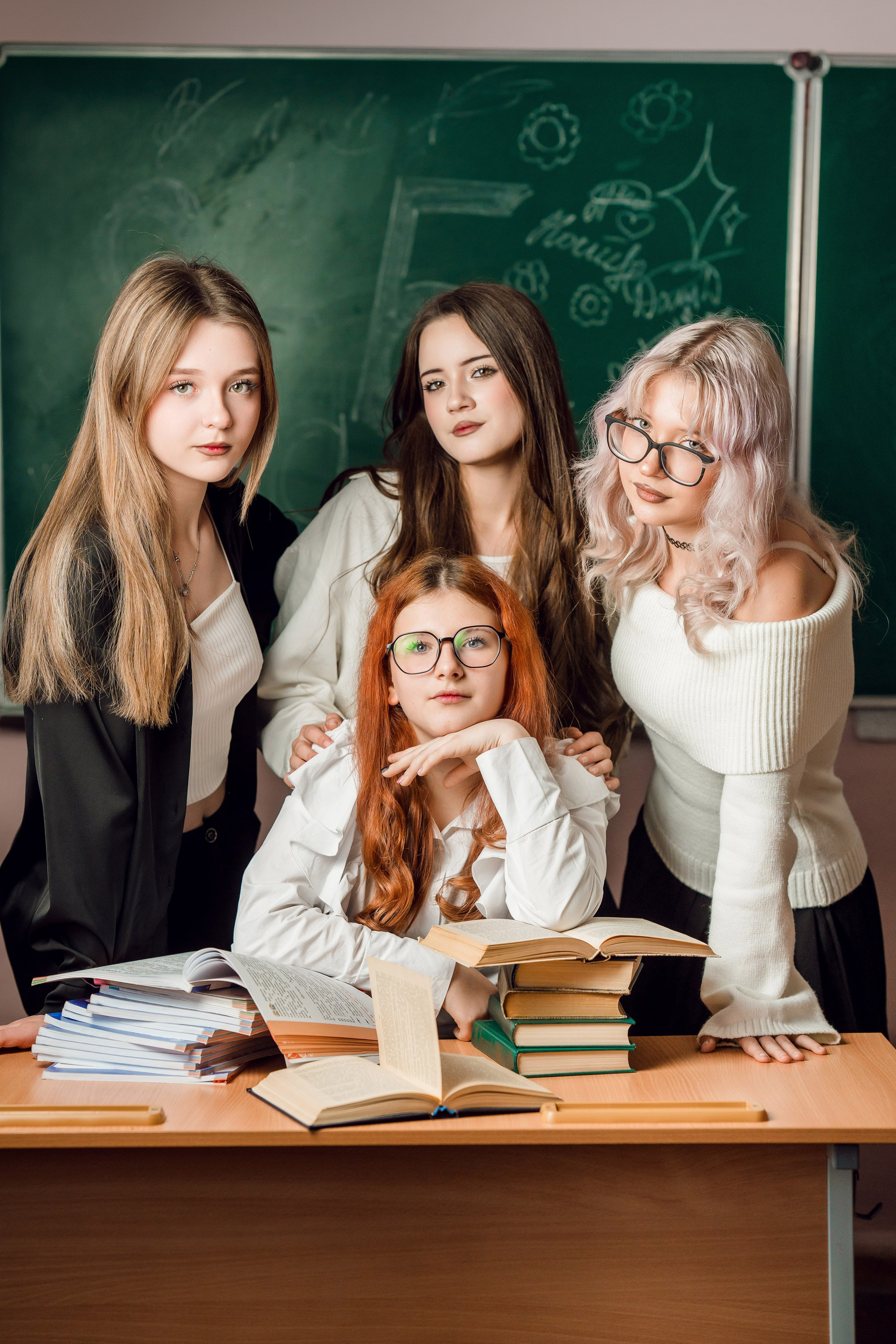 ФОТО СТАРШАЯ ШКОЛА. Выпускные альбомы ДНР, Донецк