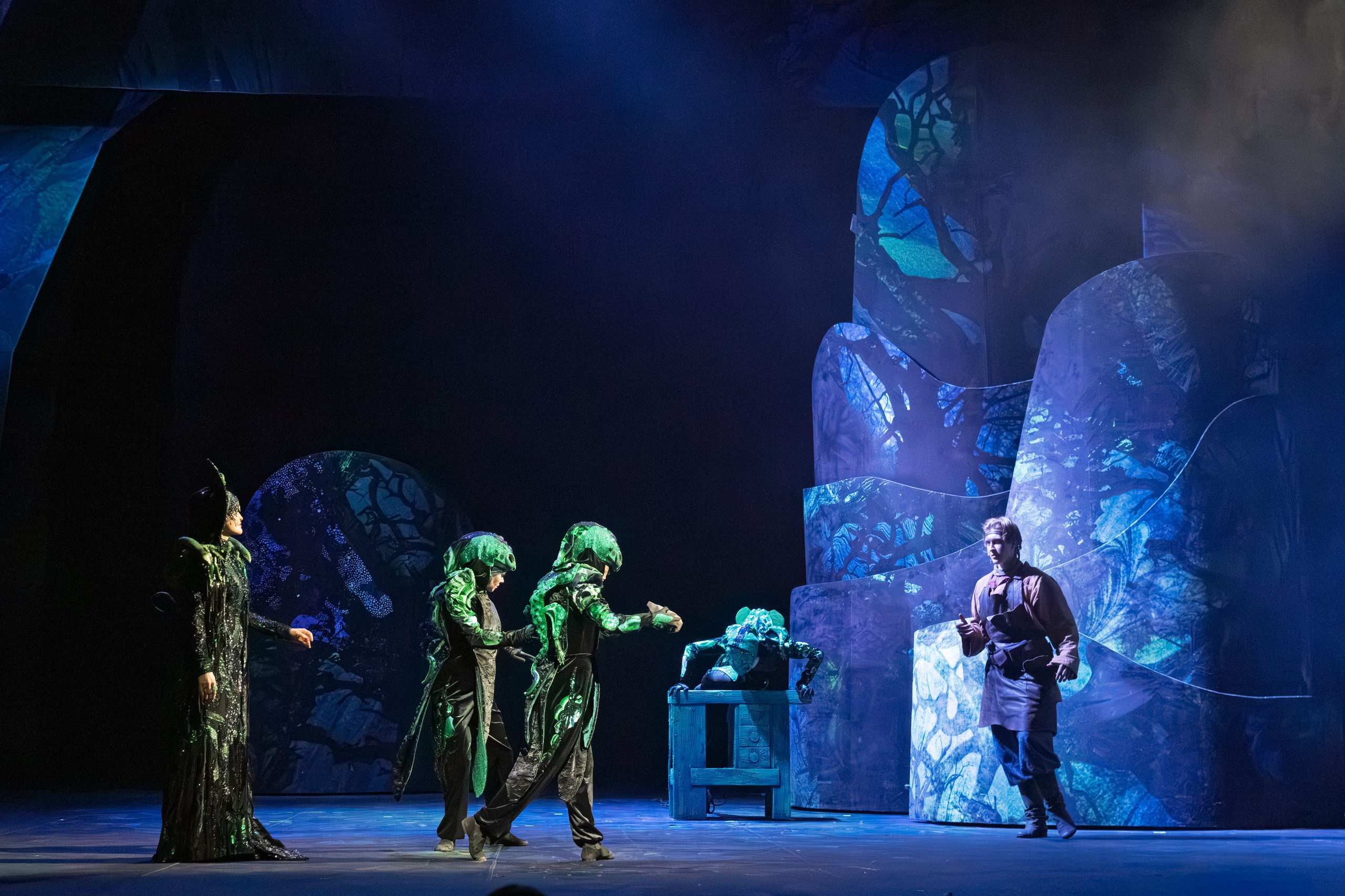 Театр Терезы Дуровой: Малахитовая Шкатулка. Сайт фотографа Сергея Абрамова