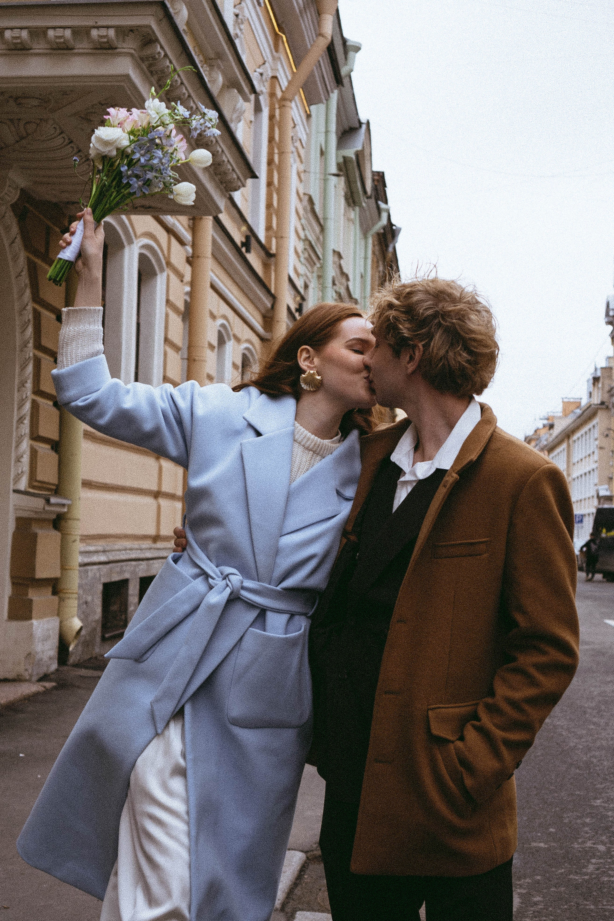 СВАДЕБНАЯ ПРОГУЛКА ПО ПЕТРОГРАДКЕ ВЕСНОЙ (ФОТОСЕССИИЯ ПАРЫ СВАДЕБНАЯ). Профессиональный фотограф, Санкт-Петербург — Виктория Богомолова