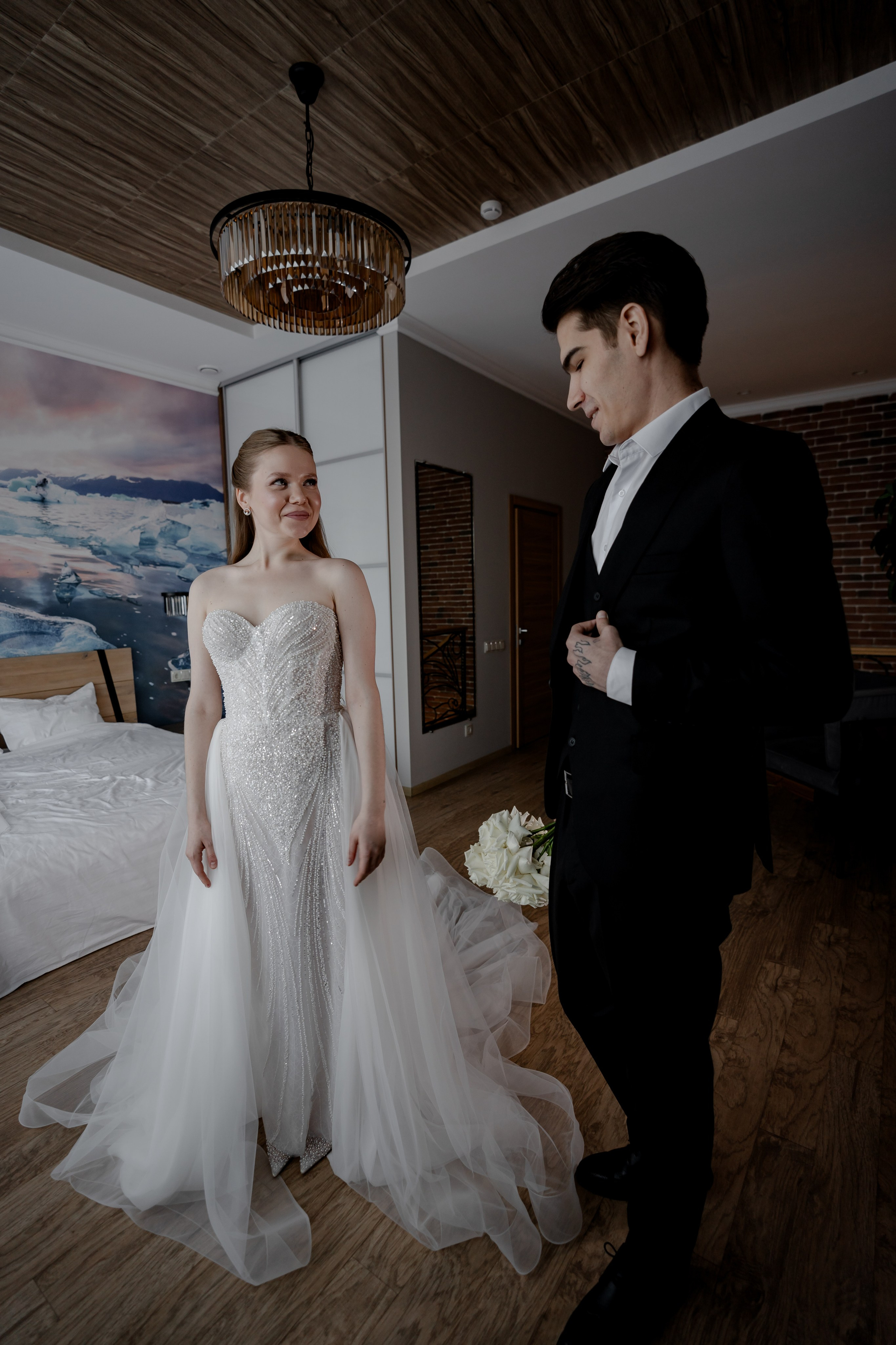 СВАДЕБНАЯ СЬЕМКА СБОРОВ В ОТЕЛЕ И ВЫЕЗД НА ЦЕРЕМОНИЮ (СНЯТО В СИБИРЕ В НИЖНЕВАРТОВСКЕ)М. Профессиональный фотограф, Санкт-Петербург — Виктория Богомолова
