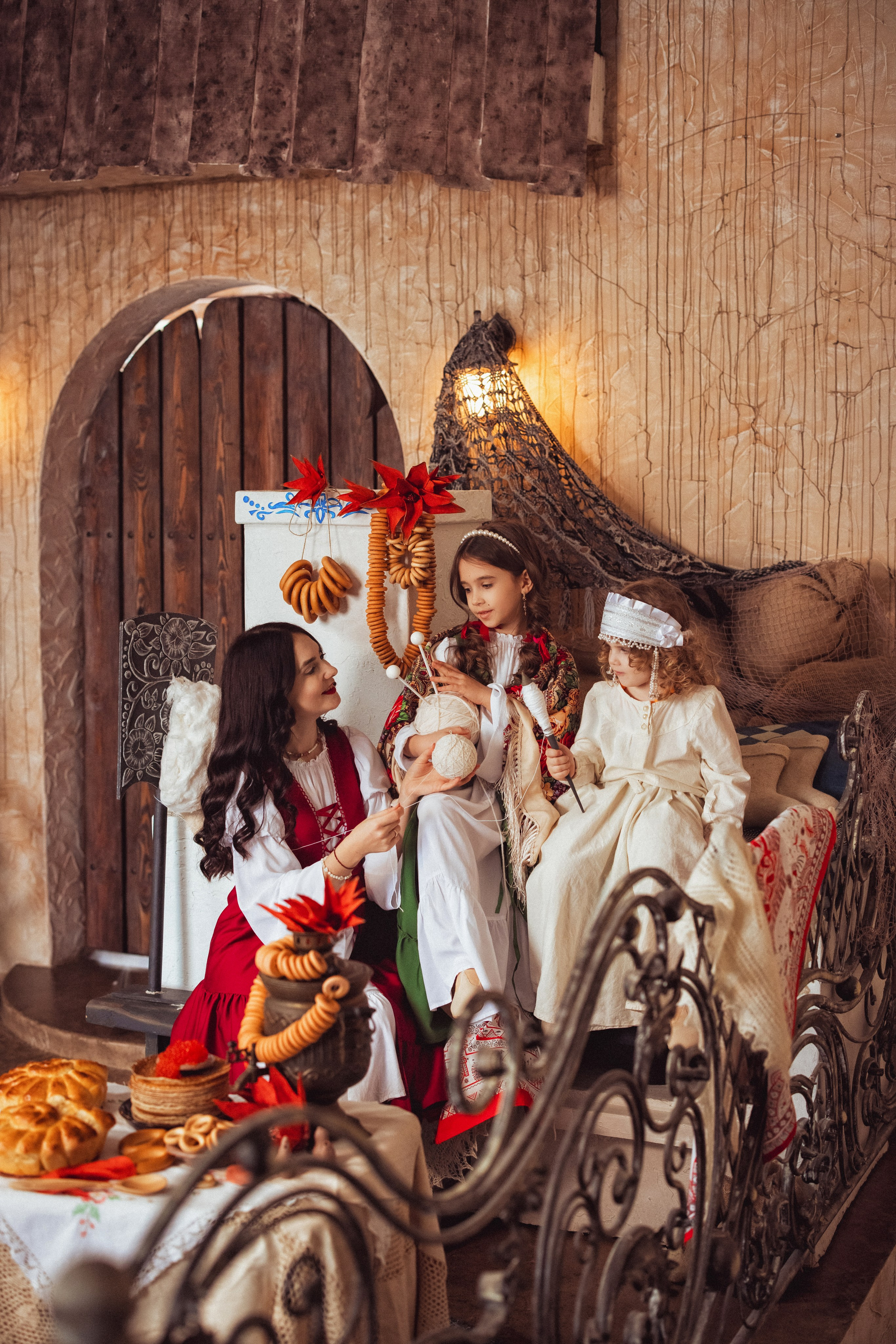 Фотосессия в русском стиле. Фотопроект"Масленица» в фотостудии Эль, город Краснодар. Семейный и детский фотограф в Краснодаре Анна Трашкова