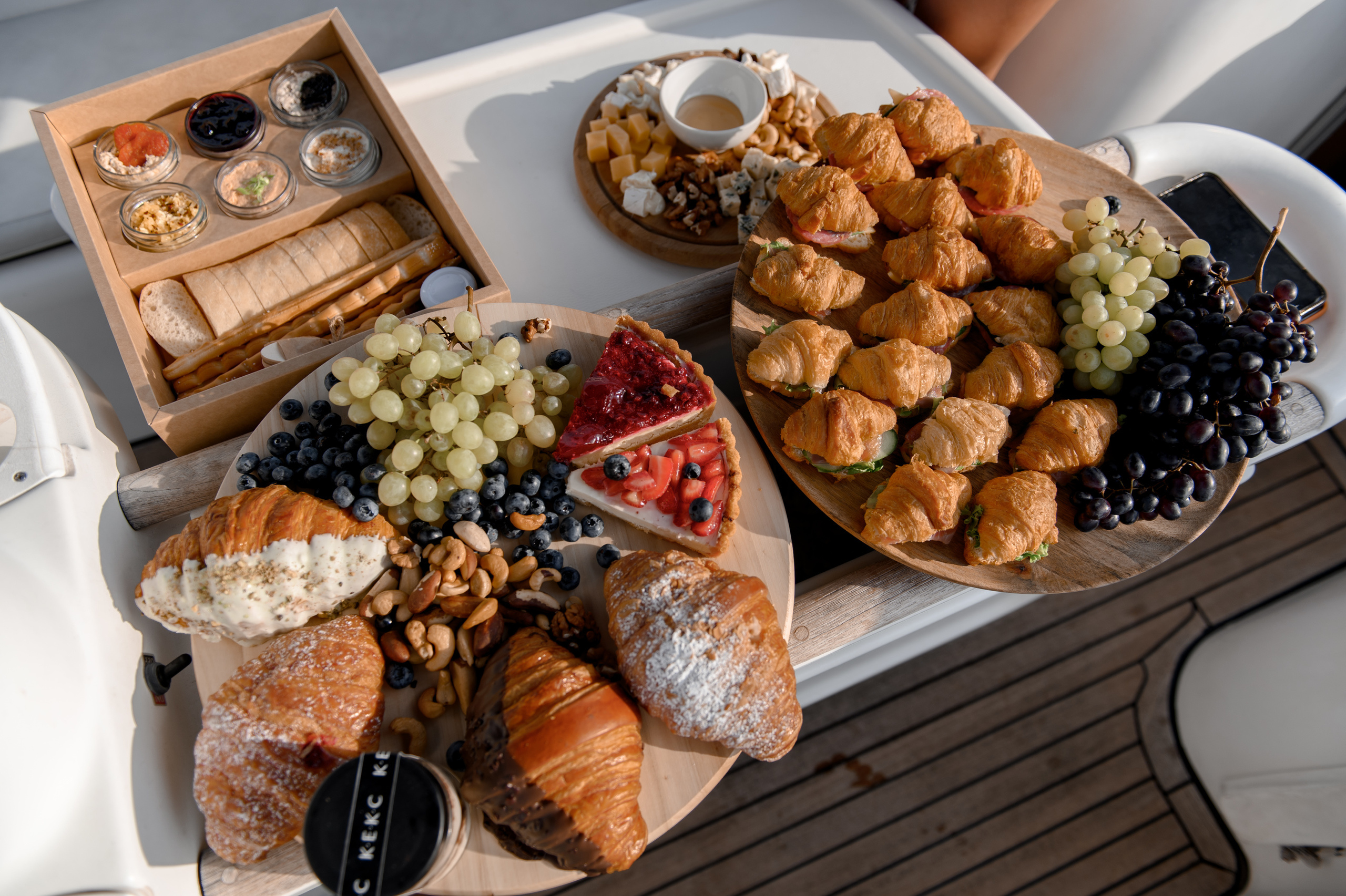 Фотограф на девичник в Ростове. Свадебный фотограф в Ростове Максимов Максим