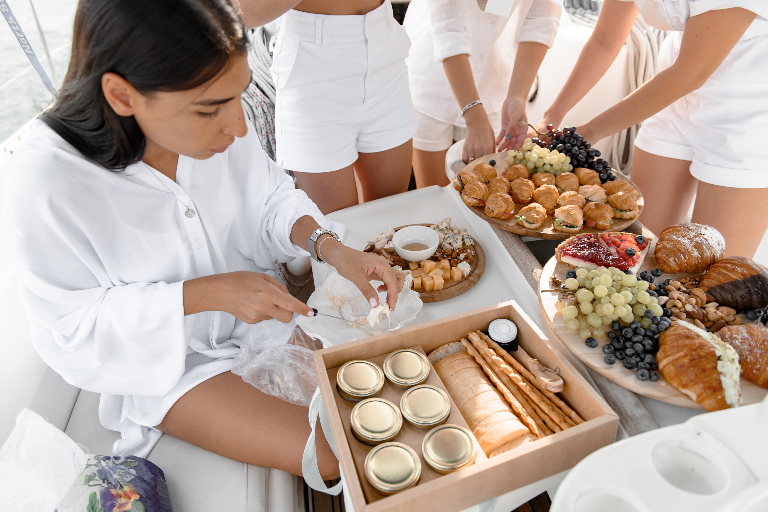 Фотограф на девичник в Ростове. Свадебный фотограф в Ростове Максимов Максим