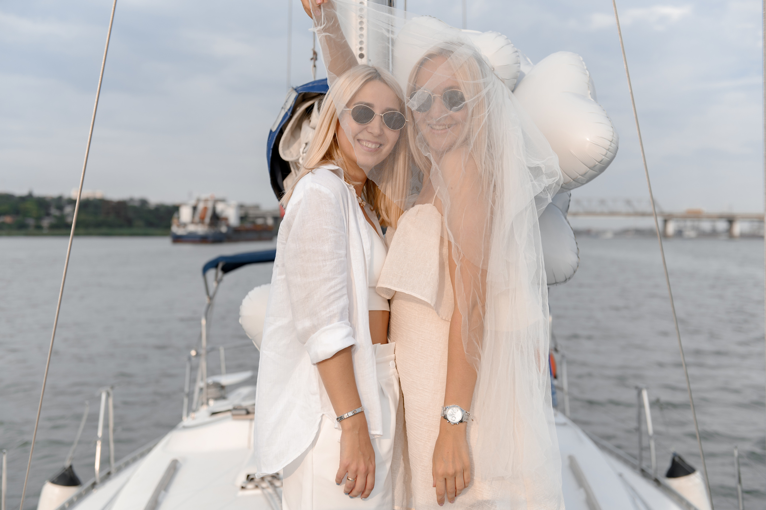 Фотограф на девичник в Ростове. Свадебный фотограф в Ростове Максимов Максим