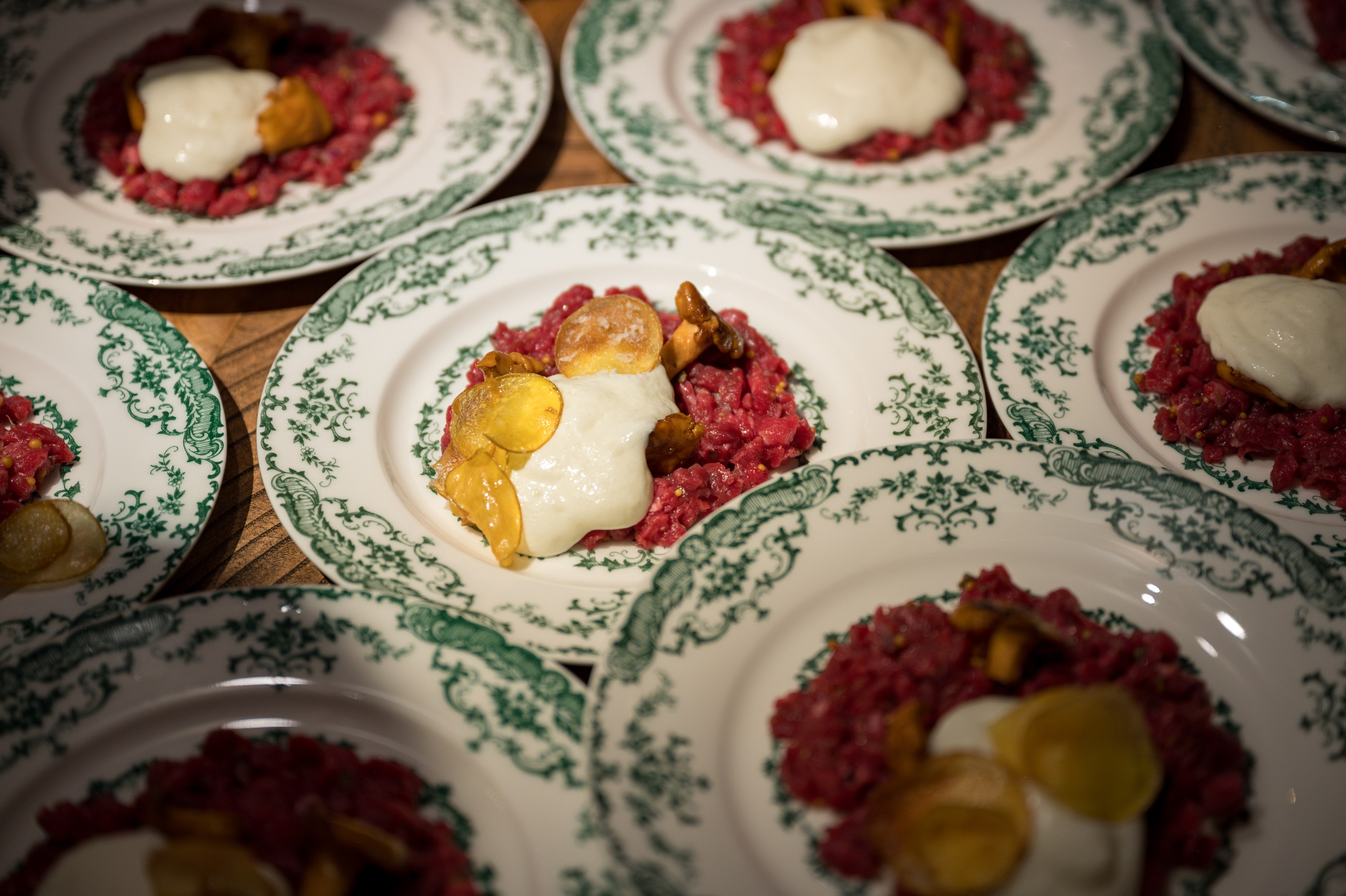 Гастрономический ужин в ресторане Co-Co Chalet. Репортажный фотограф в Красной Поляне и Сочи Павлюченко Екатерина