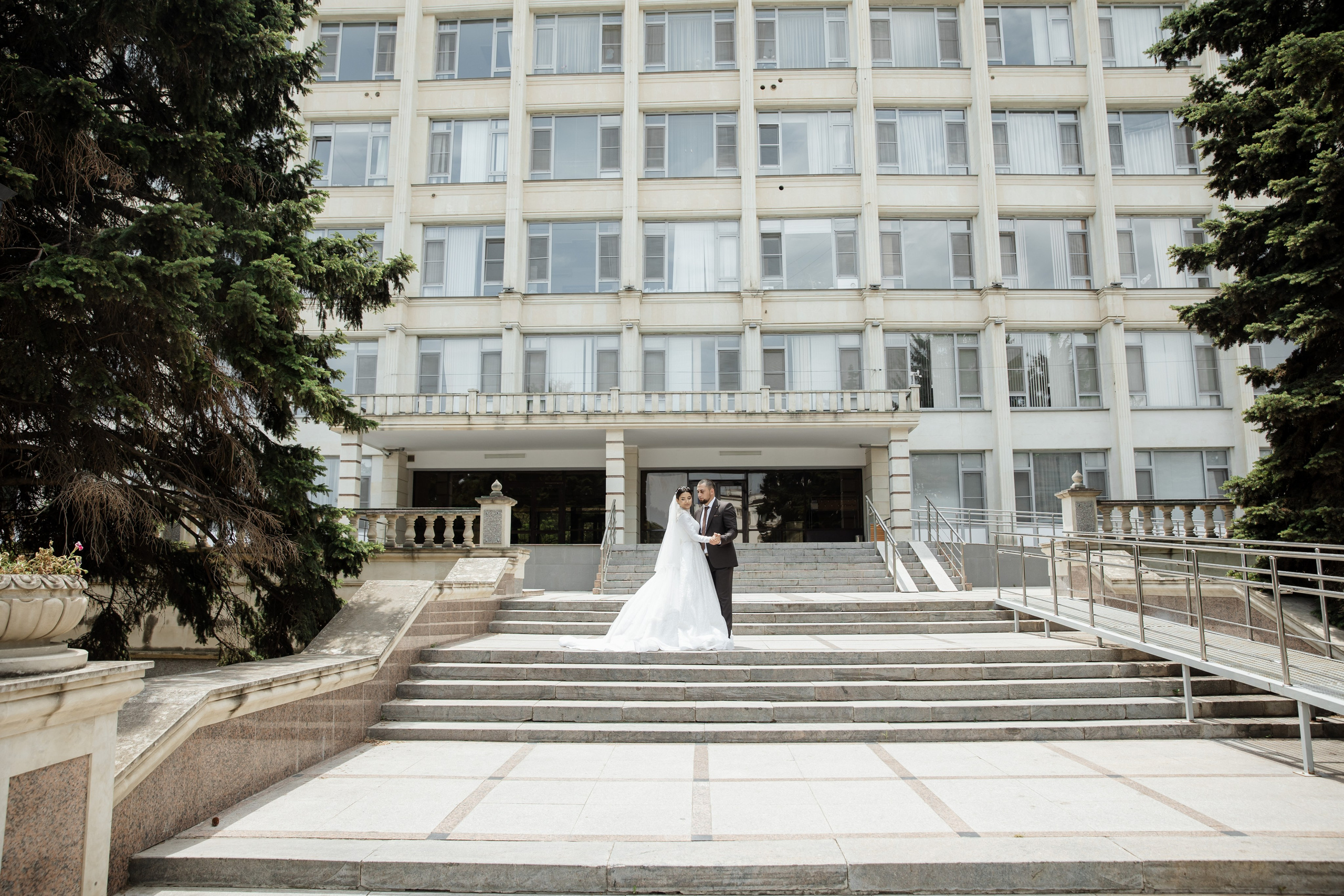 Хаджи и Камила. Omar Shapiev