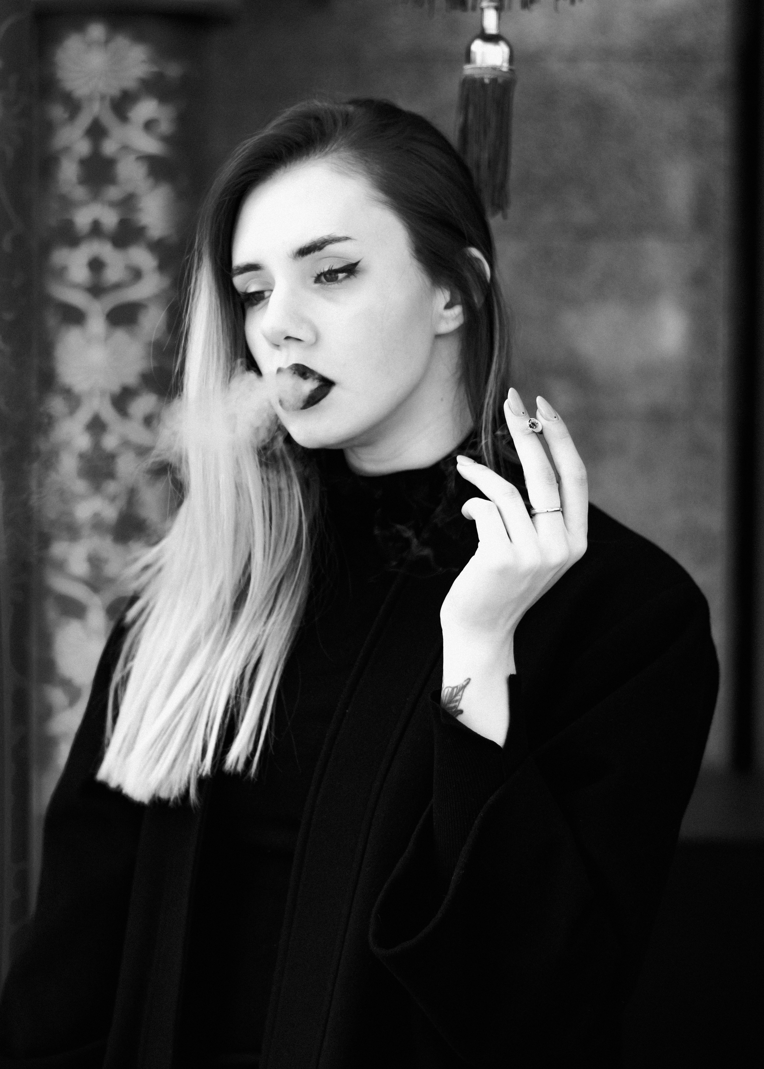 Настя & Сигареты. Фотограф Маша Ривер Ногинск Электросталь Москва