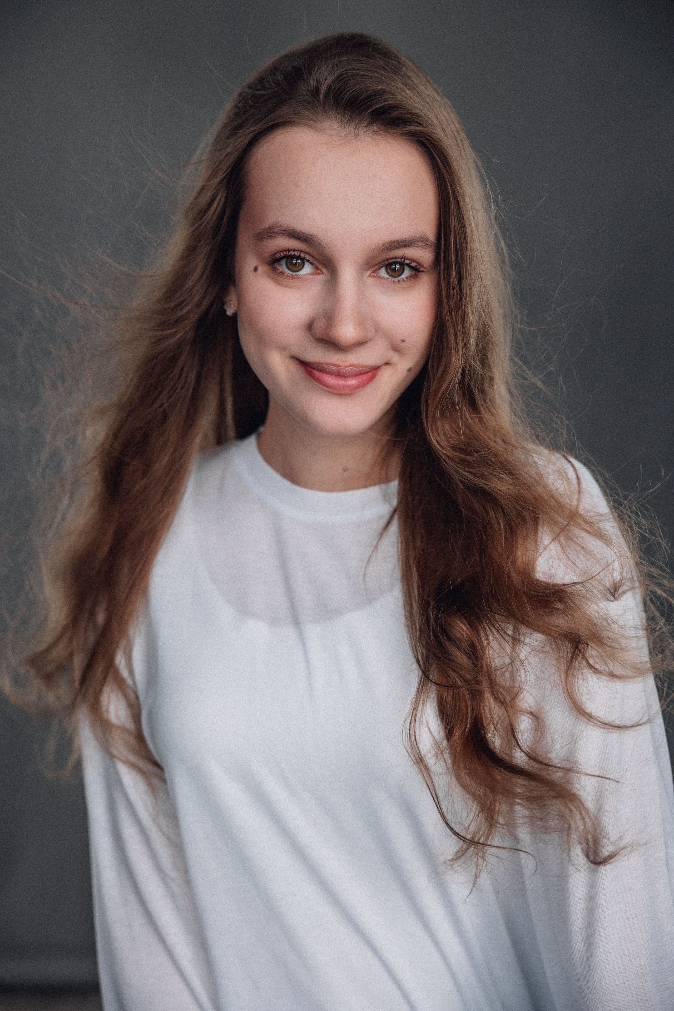 ПОЛИНА. Я фотограф из Москвы к Вашим услугам