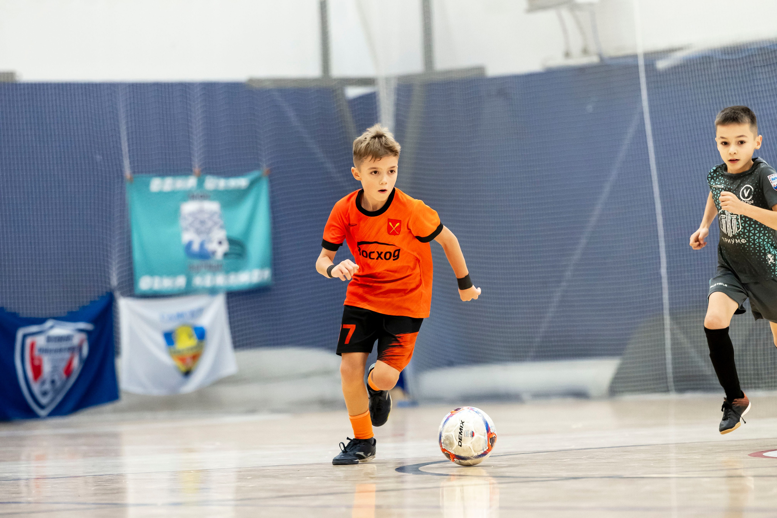 Всероссийский турнир по мини футболу FUTSAL KIDS TROPHY 2025. Спортивный фотограф в Туле и Тульской области. Файсханова Фото Спорт