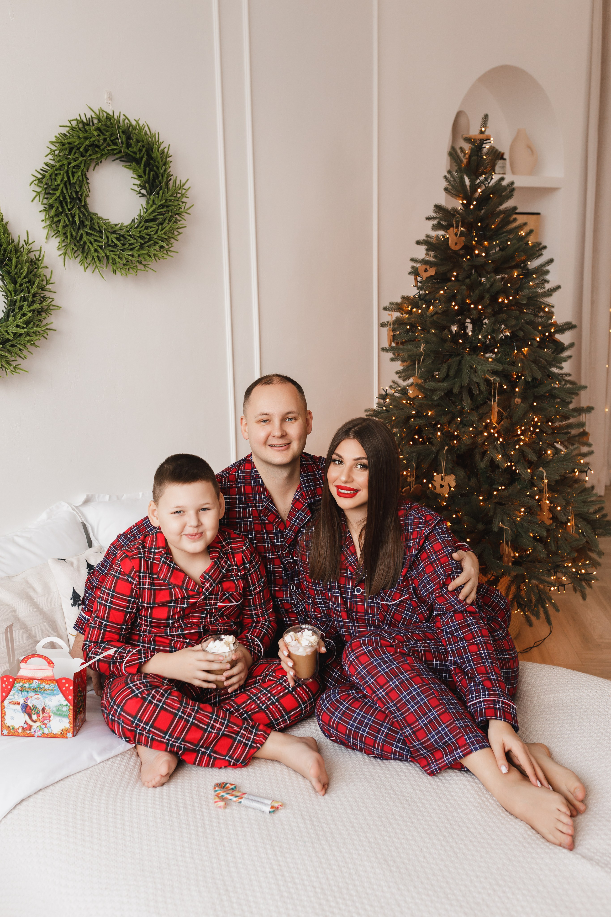 Новогодняя семейная фотосессия. Таня Грин фотограф в Екатеринбурге, продюсирование и стилизация съемок