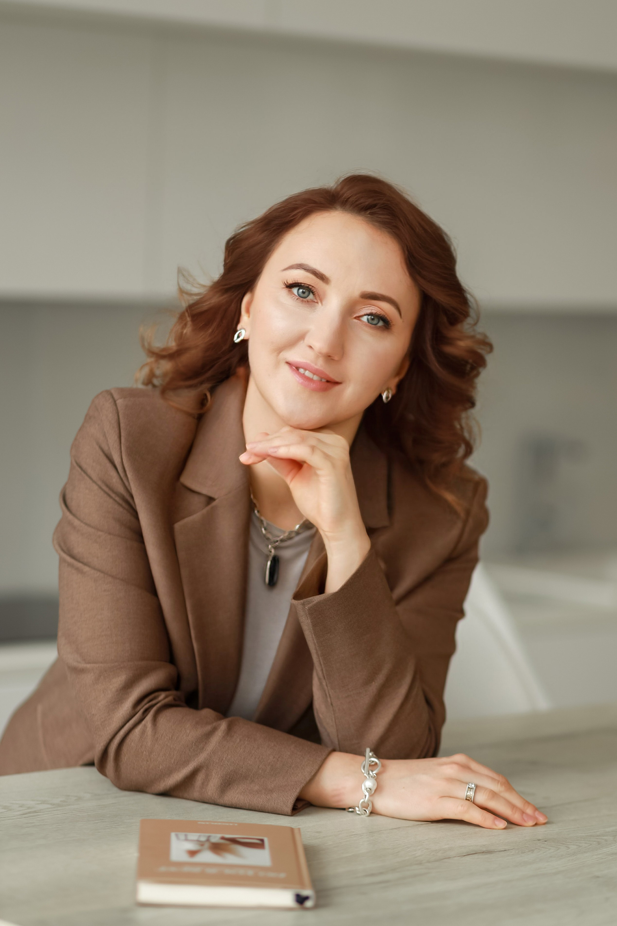 Елена, меценат, директор частной детской школы. Фотограф в Москве Ксения Мокрушина | Brand & Women photographer