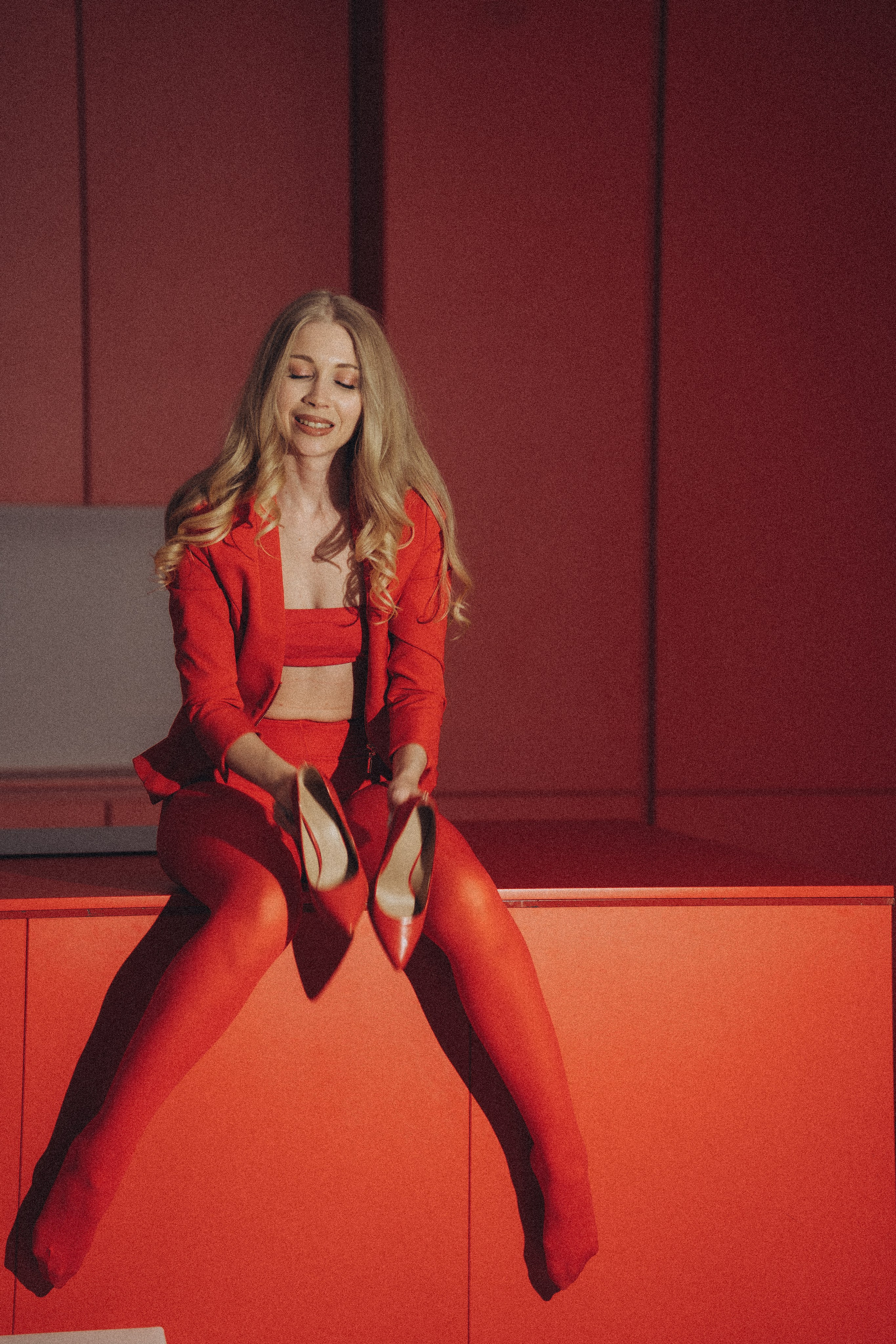 ФОТОСЕССИЯ К НОВОМУ ГОДУ В СТУДИИ С ЕЛОЧКОЙ КРАСИВЫЙ ОБРАЗ. Профессиональный фотограф, Санкт-Петербург — Виктория Богомолова