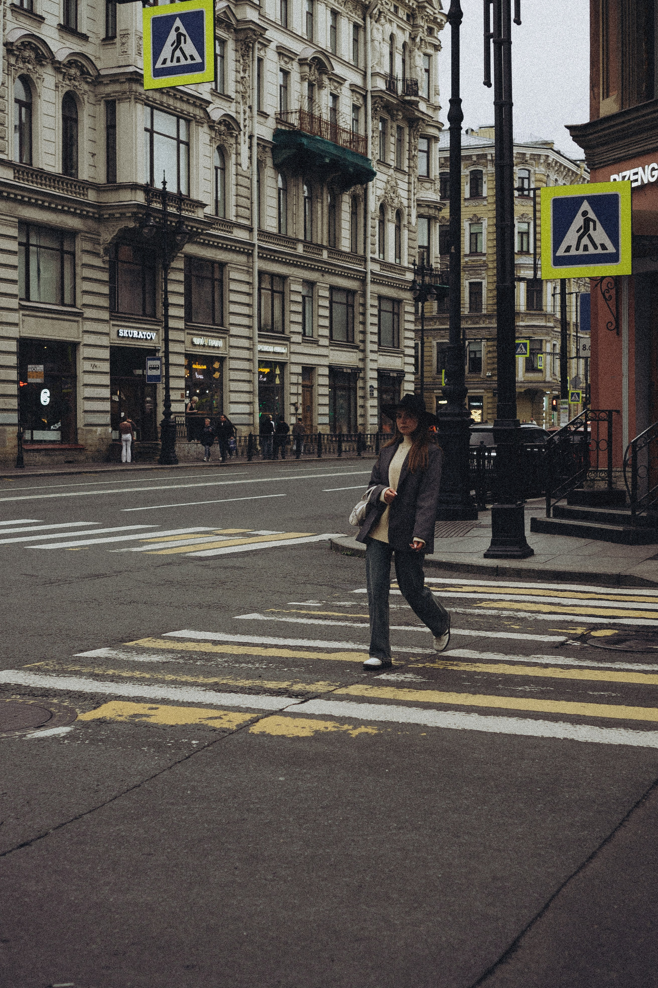 ПРОГУЛКА НА ЧЕРНЫШЕВСКОЙ. Профессиональный фотограф, Санкт-Петербург — Виктория Богомолова