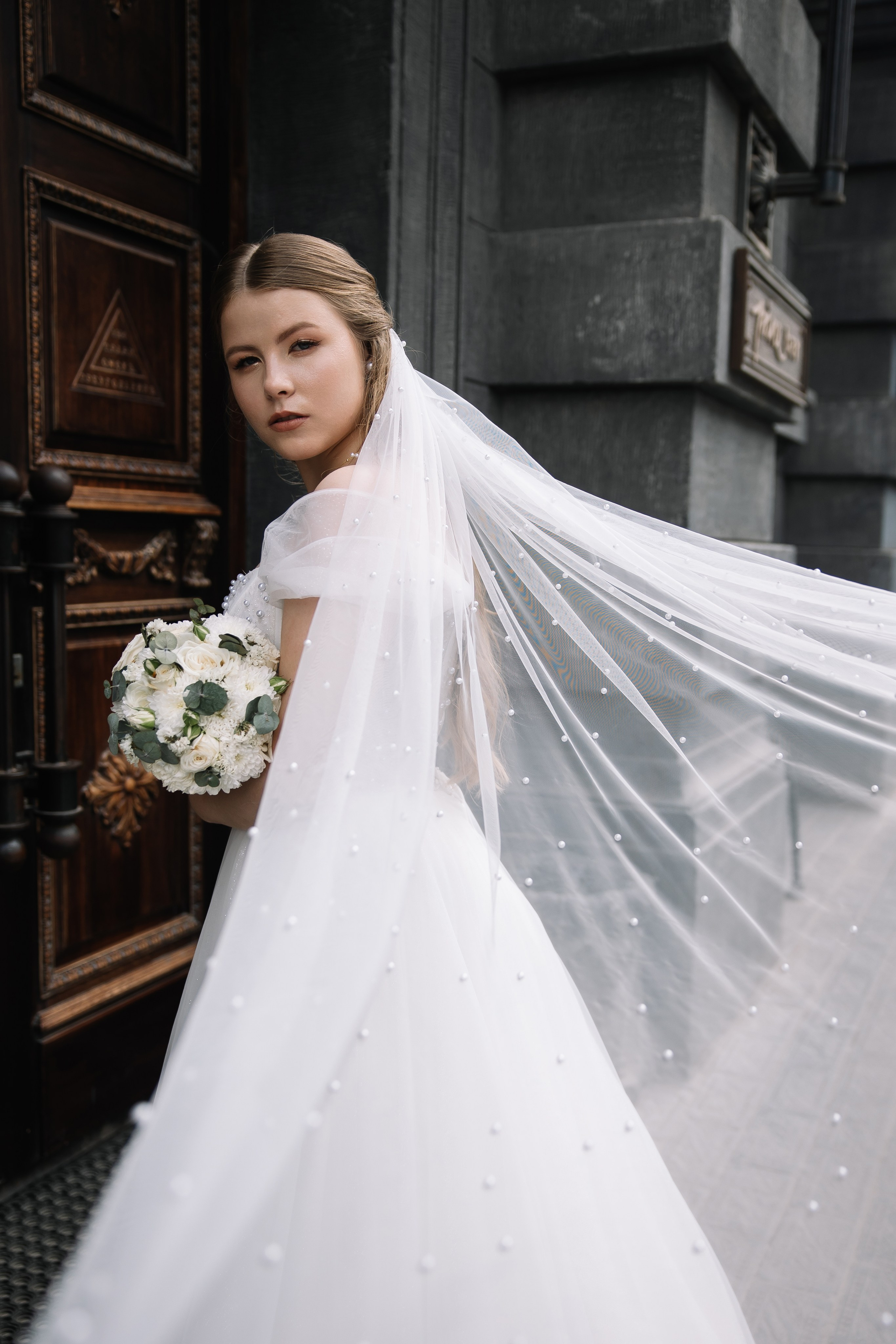 Максим и Елизавета. Свадебный фотограф и видеограф в Омске — Виталий и Алёна Орлянд