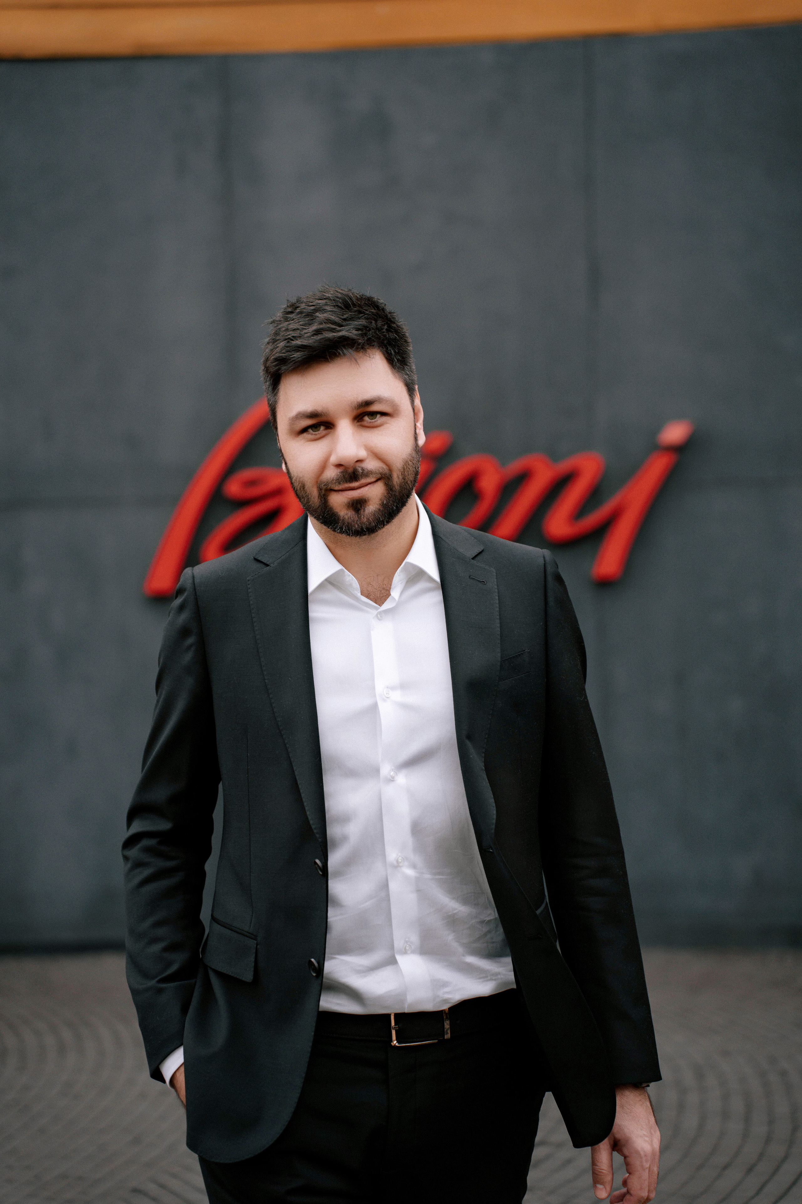 Свадебная фотосессия в ЗАГСе Барвиха Luxury Village