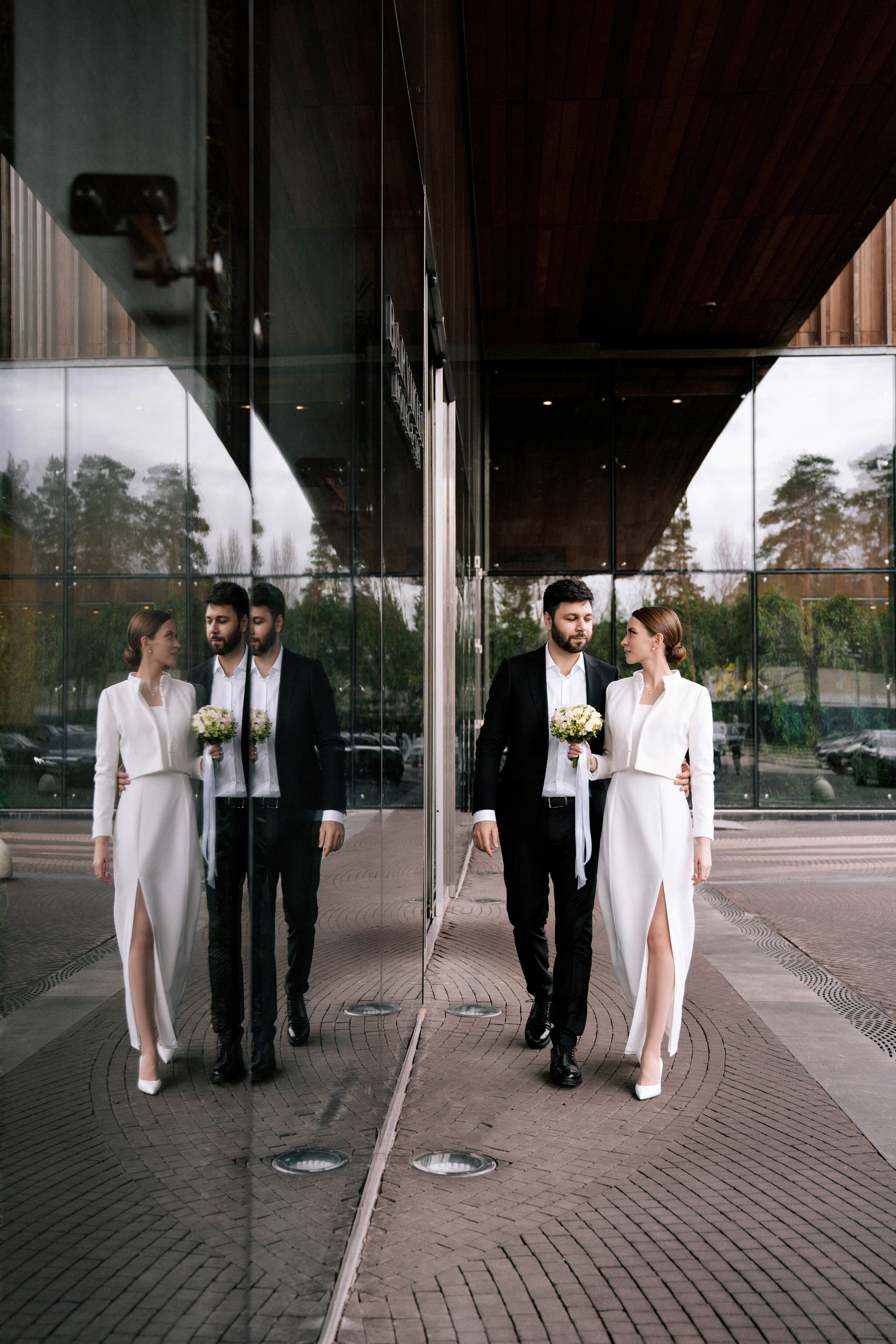 Свадебная фотосессия в ЗАГСе Барвиха Luxury Village