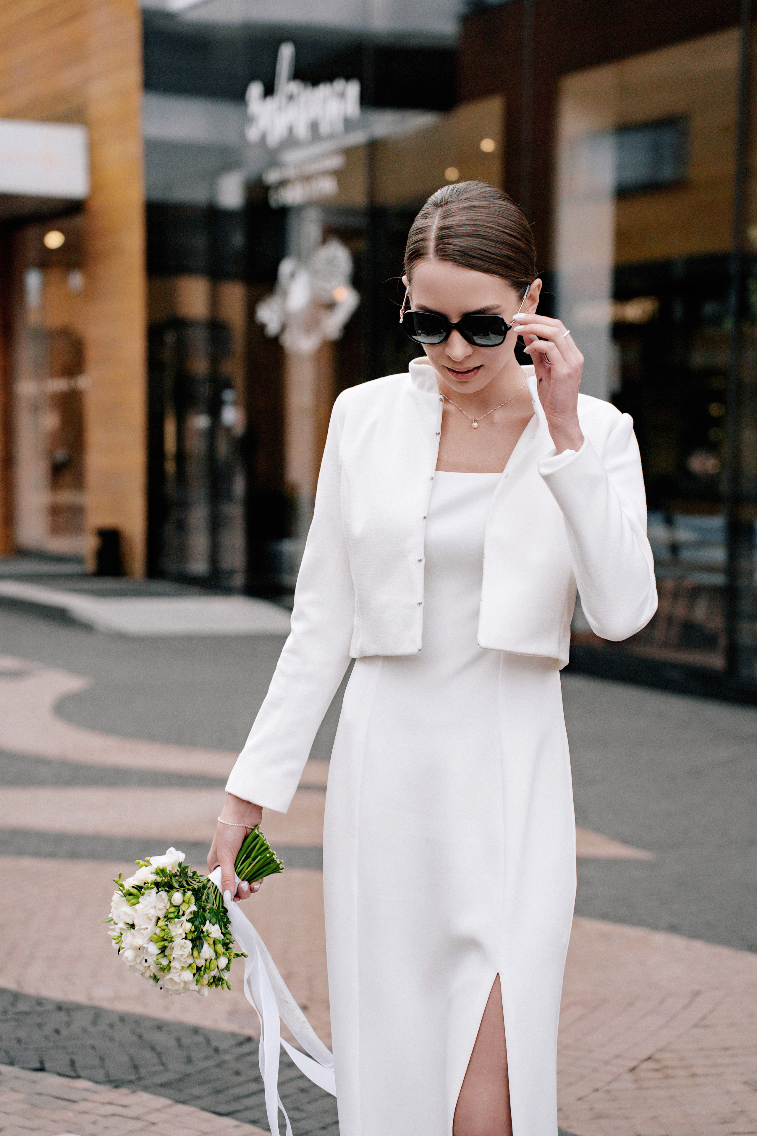 Свадебная фотосессия в ЗАГСе Барвиха Luxury Village