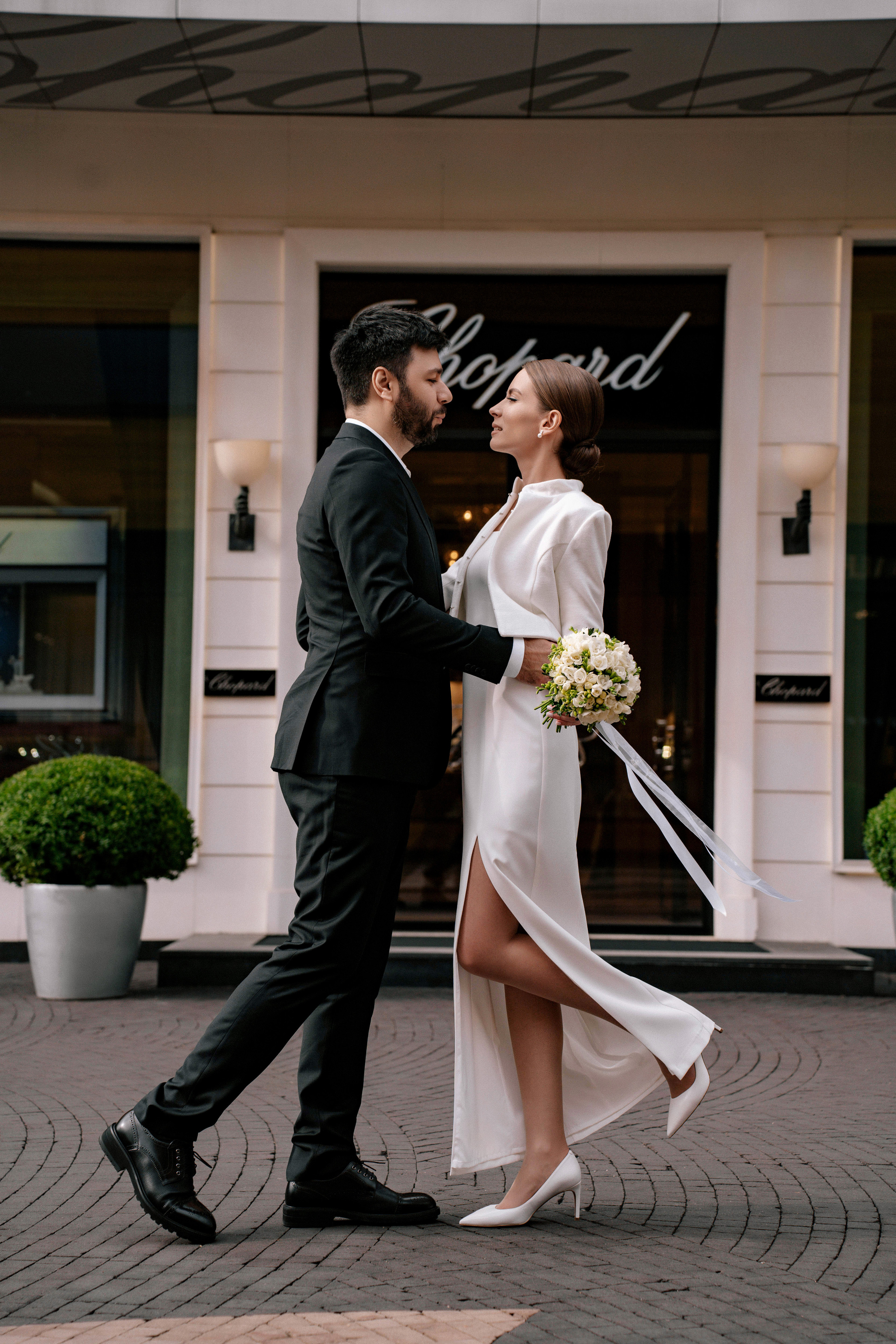 Свадебная фотосессия в ЗАГСе Барвиха Luxury Village