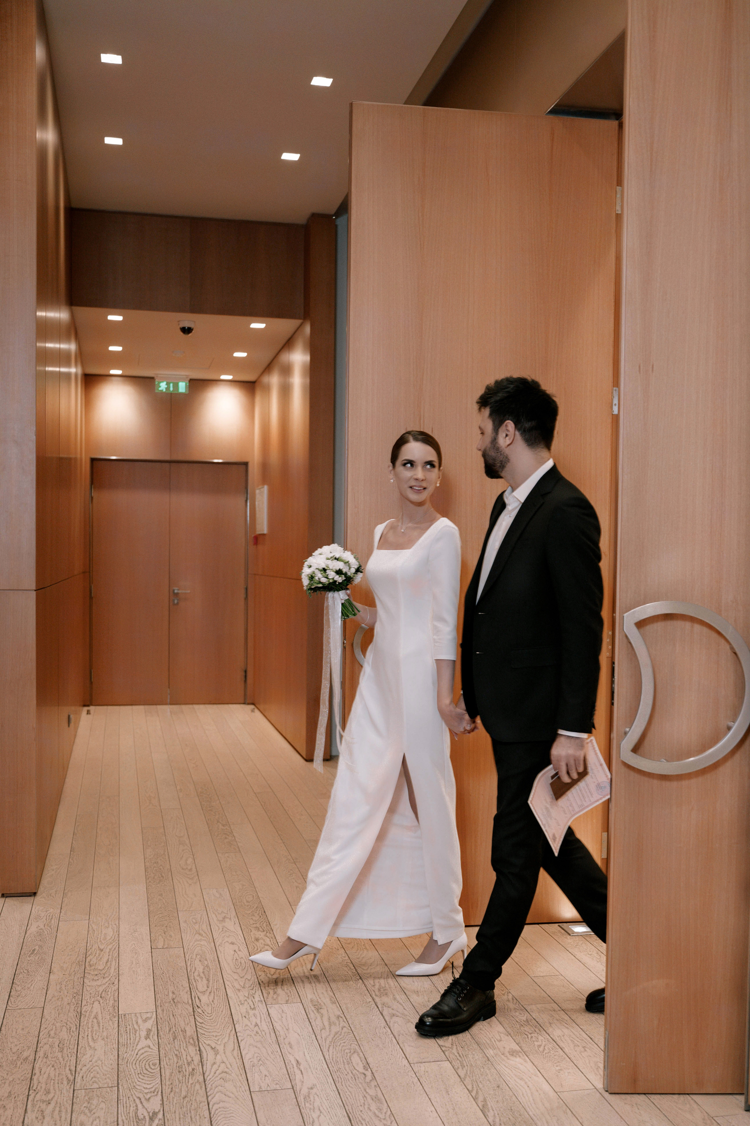 Свадебная фотосессия в ЗАГСе Барвиха Luxury Village