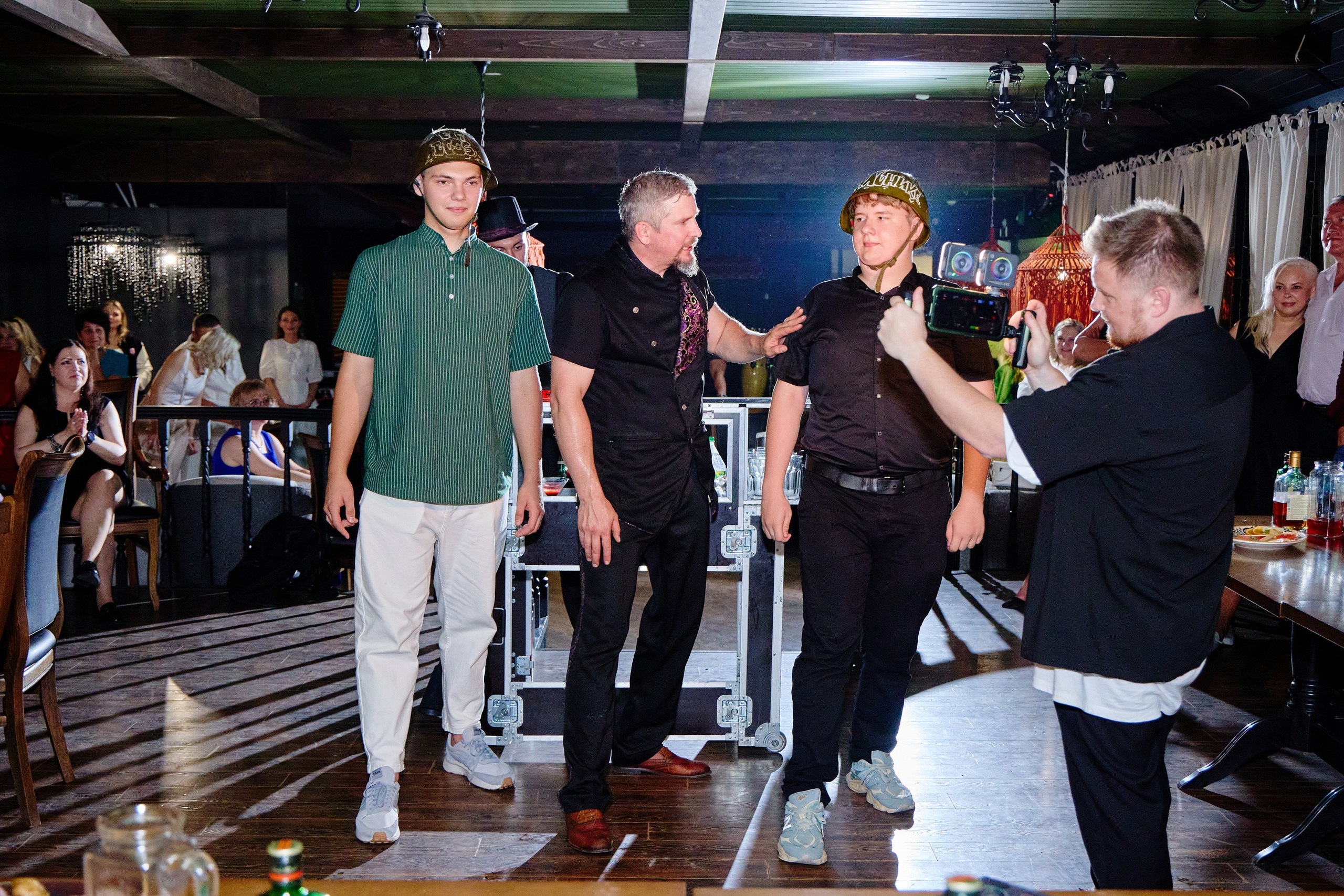 Выпускной 35 Сош. Фотограф Выпускные альбомы Таганрог Сергей Коробченко