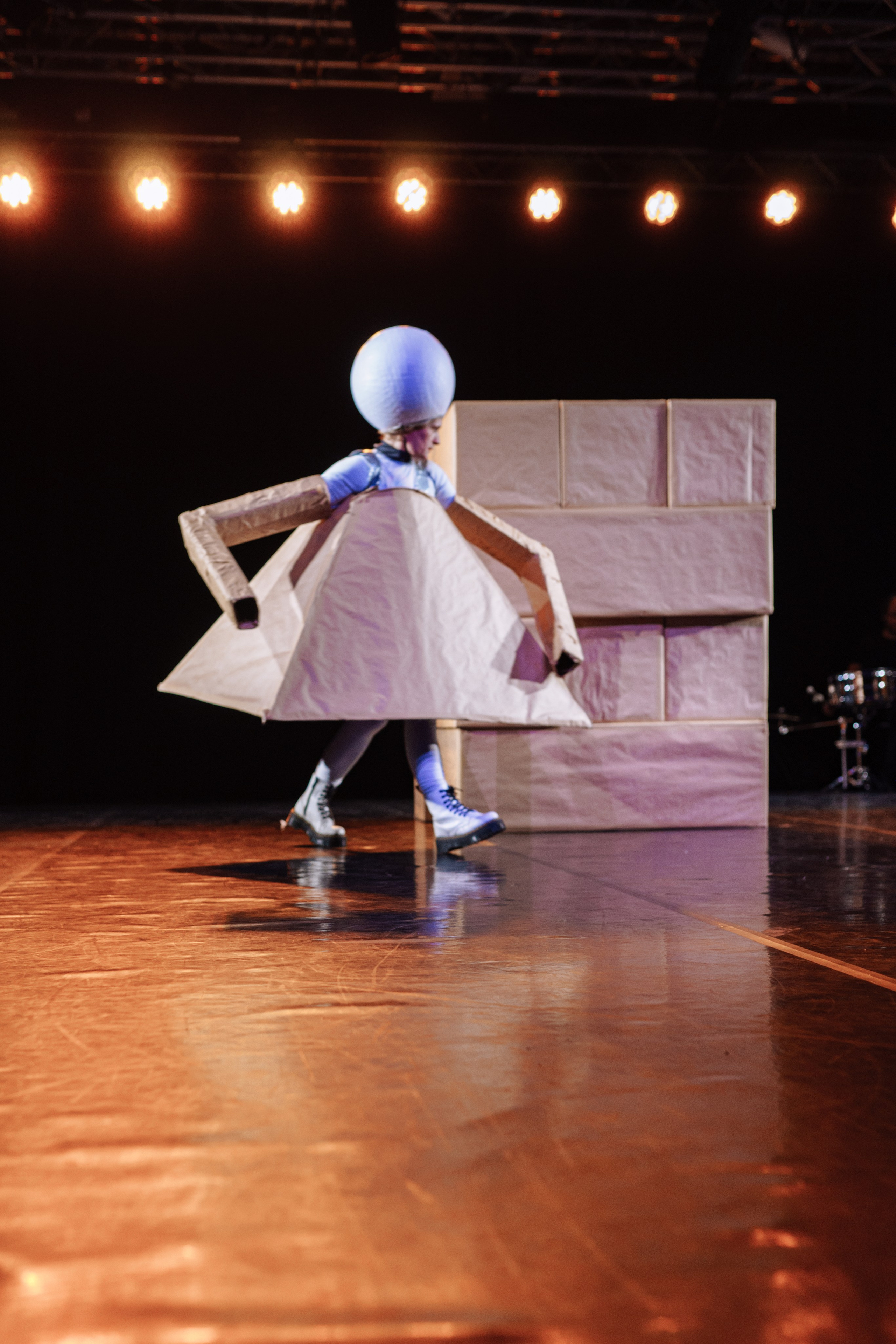 Нити «Игры разума». Фотограф Нинель Гюрсой, г. Москва