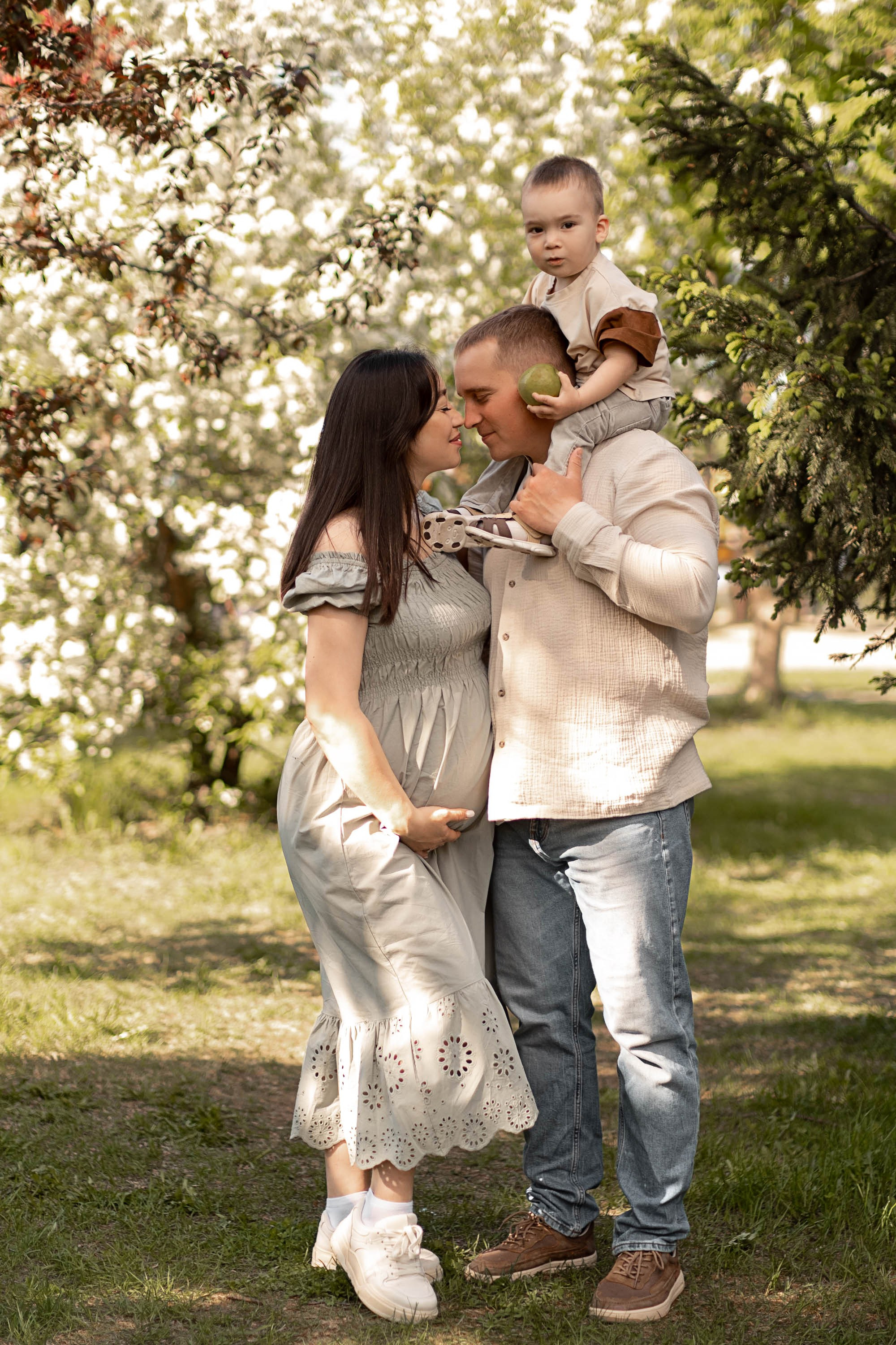 Джамиля, Юра и малыш Андрей. Свадебный и семейный фотограф в Тюмени Екатерина Дубровина