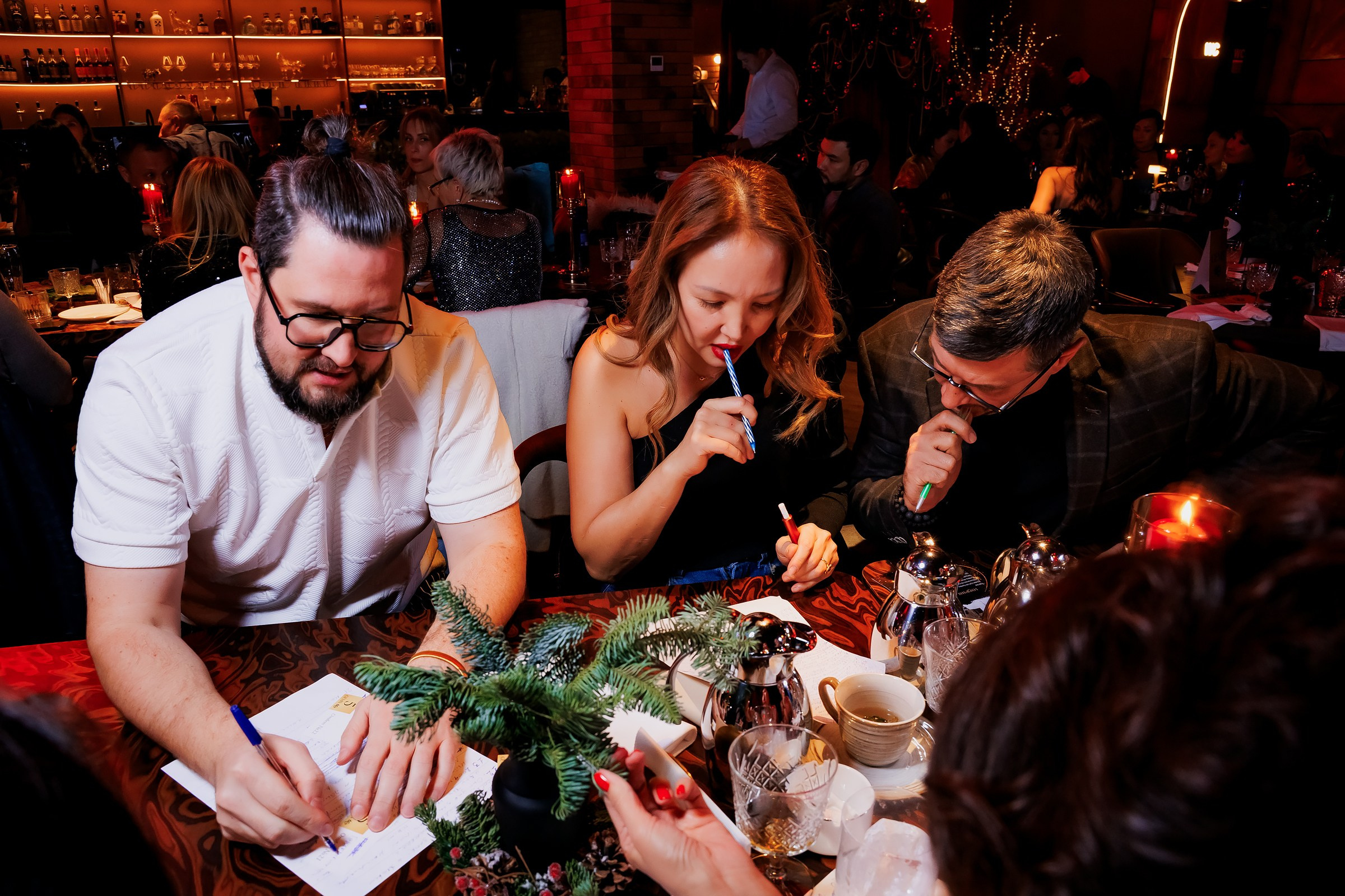 Вокруг Света за 60 Секунд-Sunset Meat Restaurant. Репортажный фотограф в Алматы Каюпов Сержан