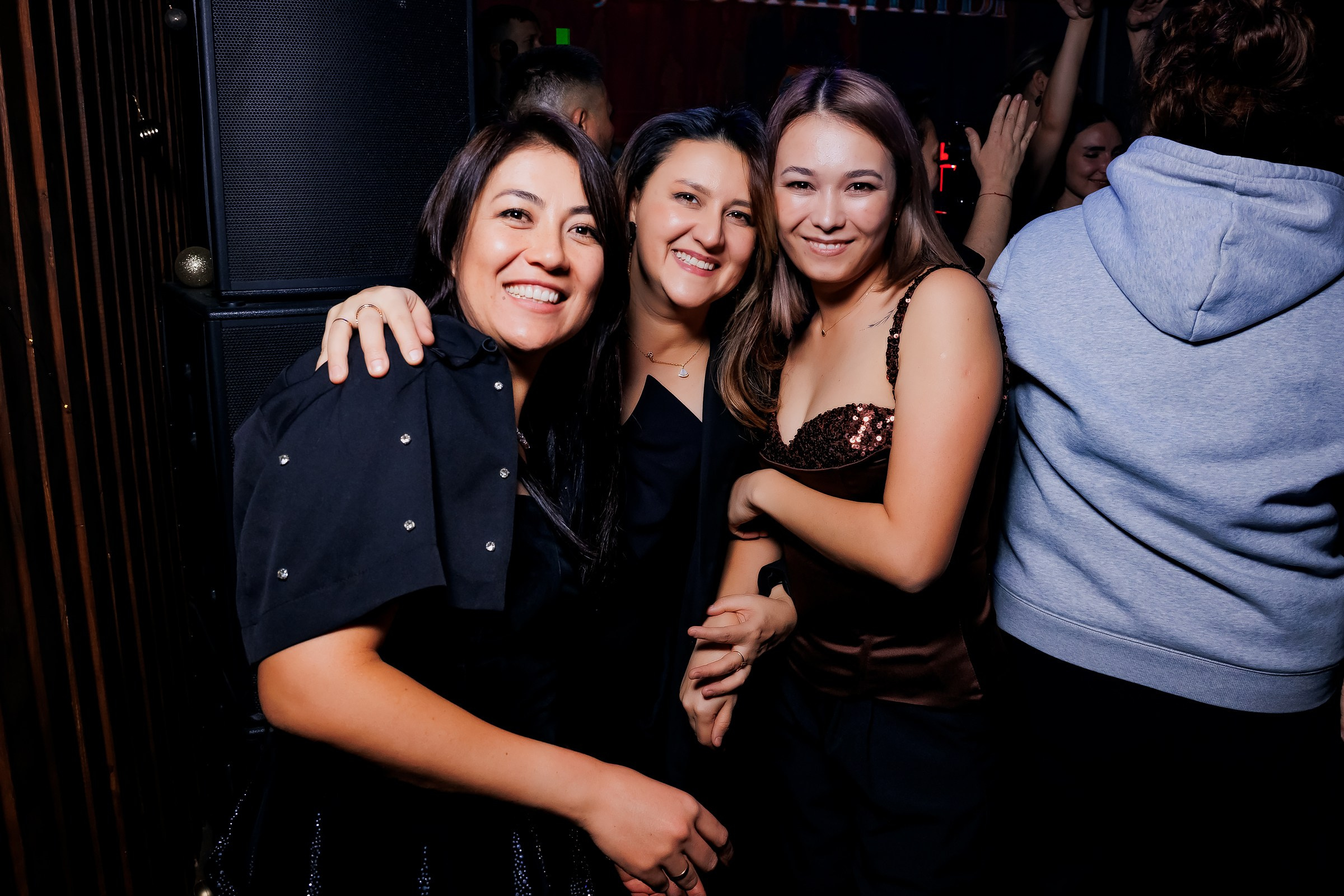 Chechil Pub на Жарокова-Chechil Жарокова. Репортажный фотограф в Алматы Каюпов Сержан