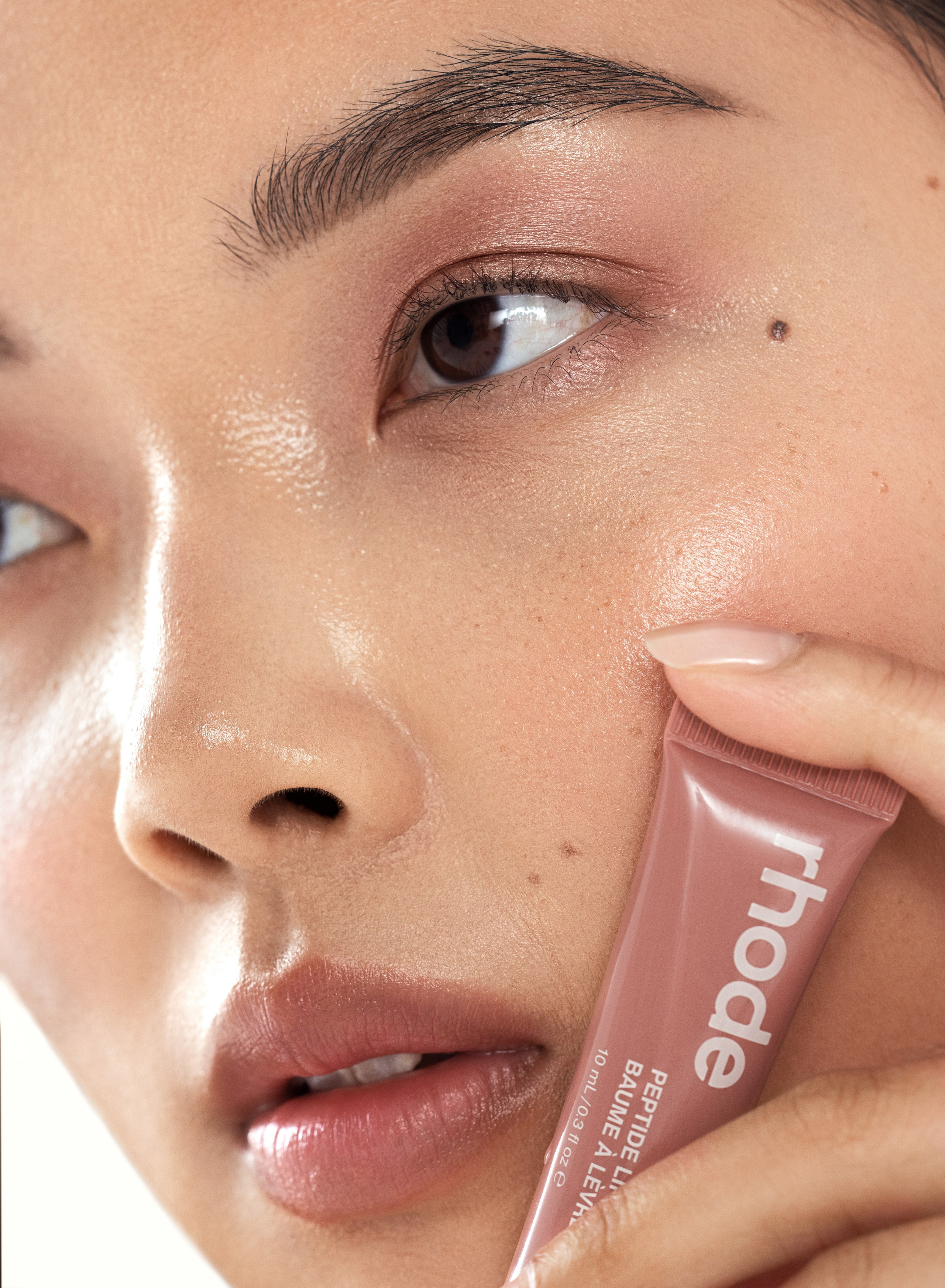 BEAUTY. RETOUCHER / Beauty / Product / Fashion / Commercial