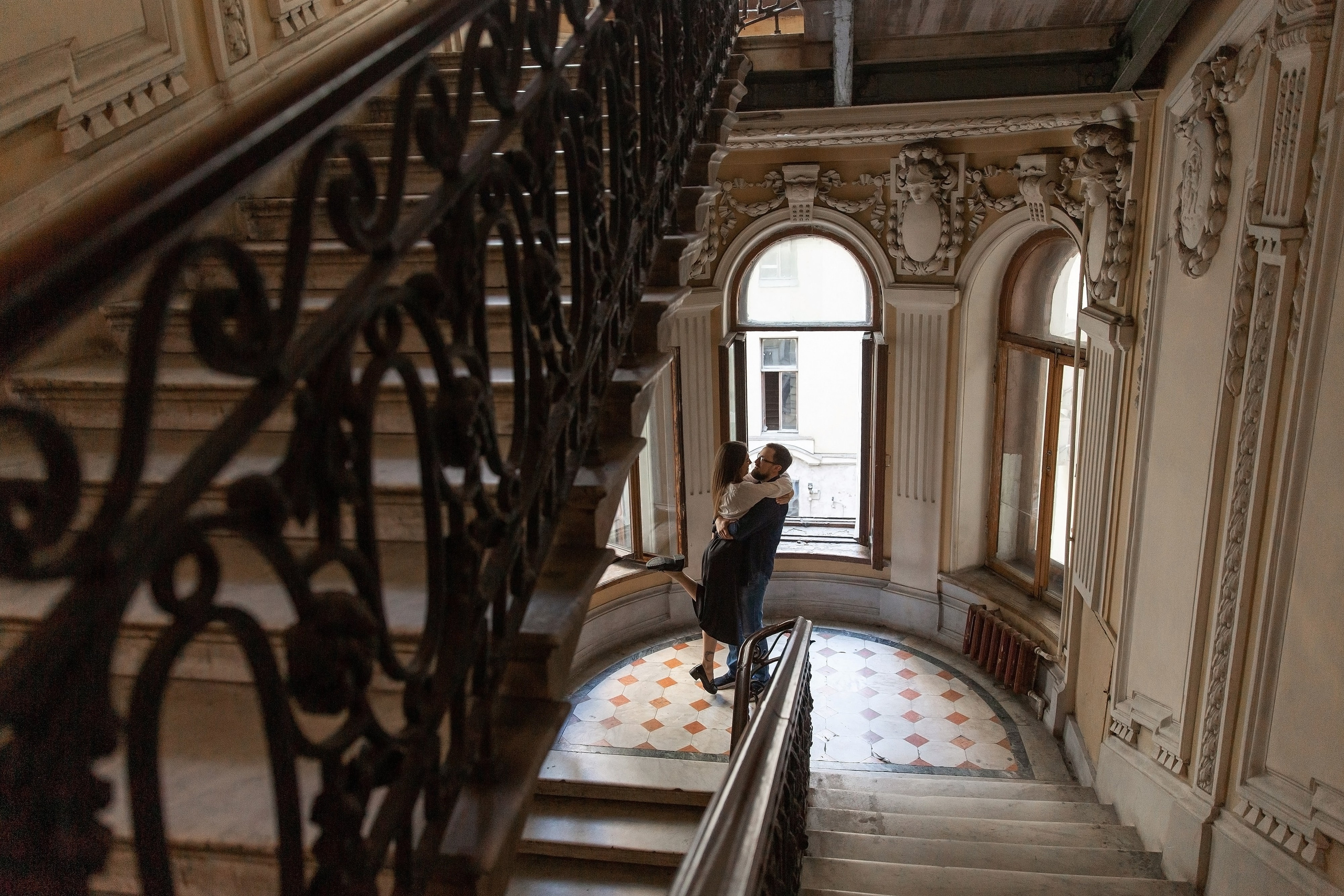 Фотосессия истории любви в центре Петербурга. Свадебный и портретный фотограф в Санкт-Петербурге Надежда Чечулина