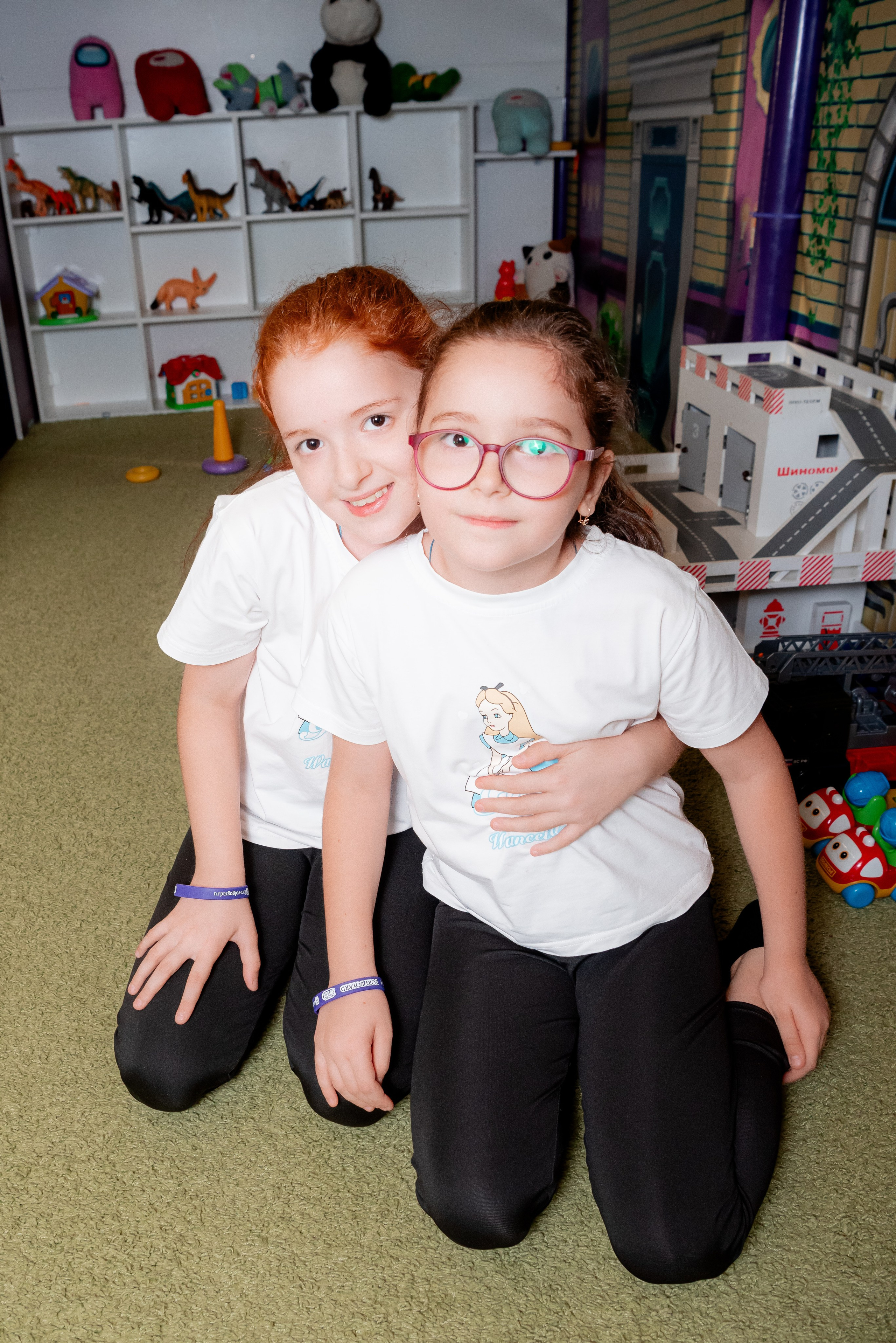 ДР Рая и Стелла в детская комната Сказочный Отель. Фотограф в Волгограде и Волжском Александр Горбань