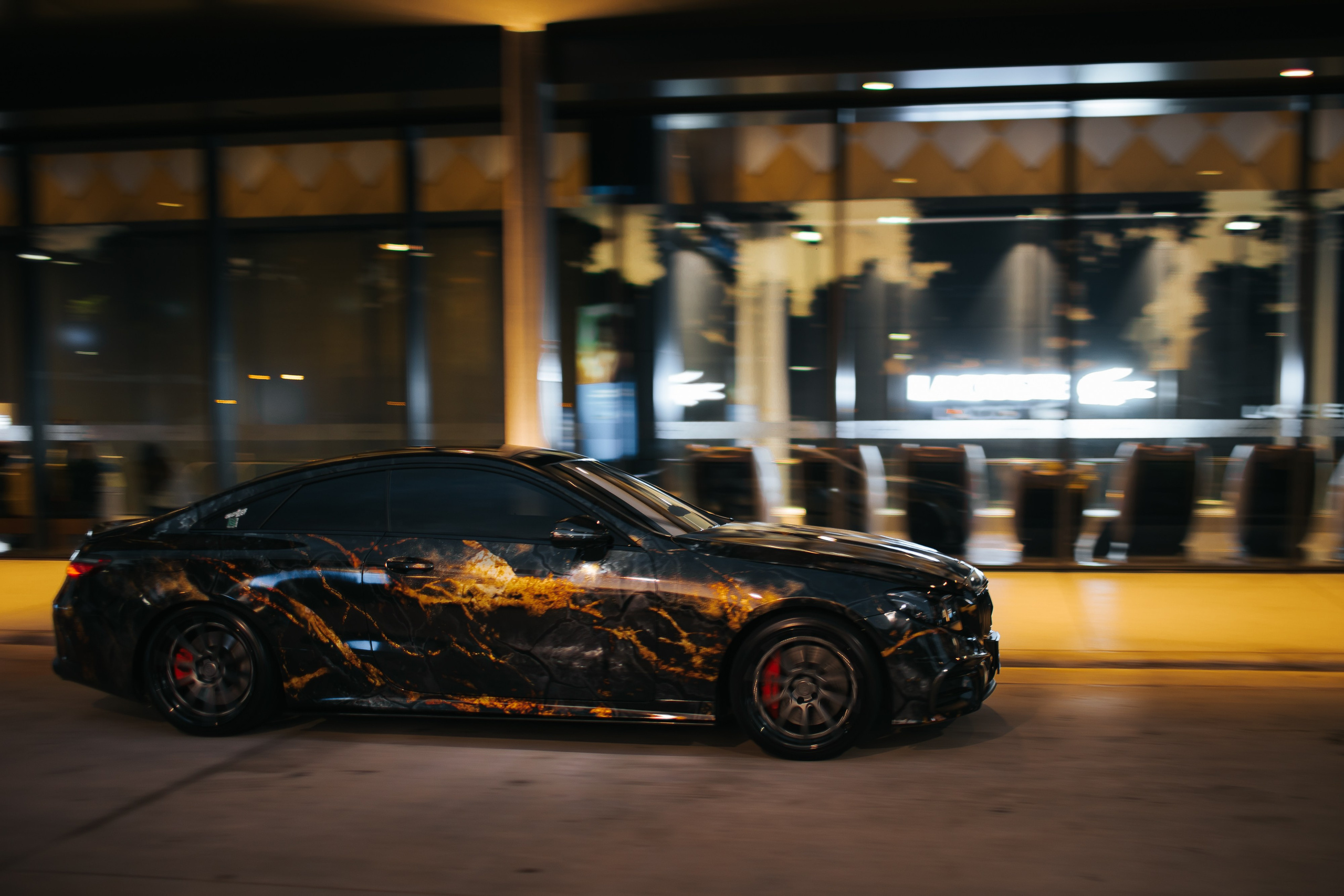 Mercedes Benz E 53. Фотограф в на Пхукете Сергей Войлоков