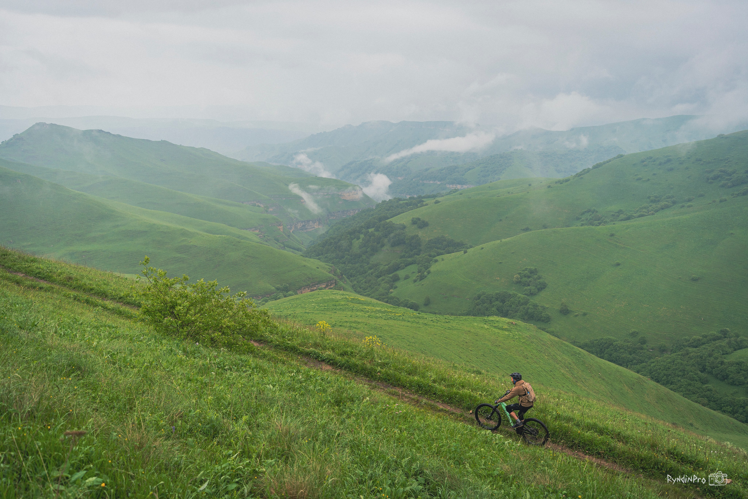 Велотур Худес и плато Канжол 08.06.24 Ковальтур. Репортажный фотограф в Краснодаре Рындин Дмитрий