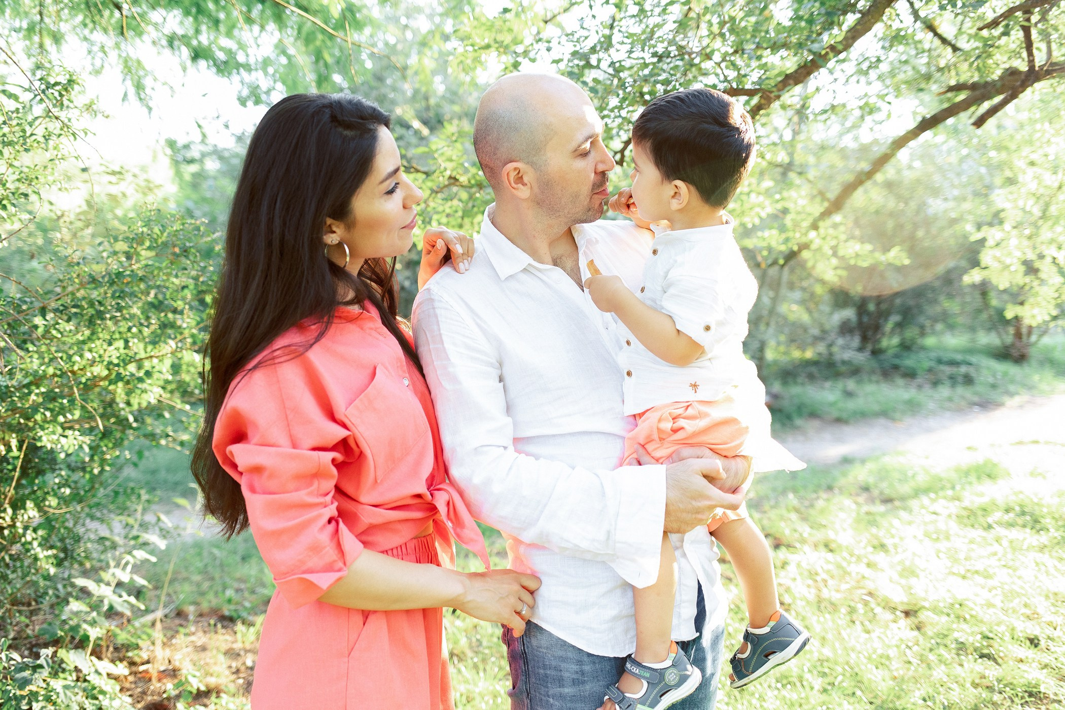 Руслан, Эмма и Эмир. Семейный, репортажный, свадебный фотограф в Краснодаре Артур Александрин