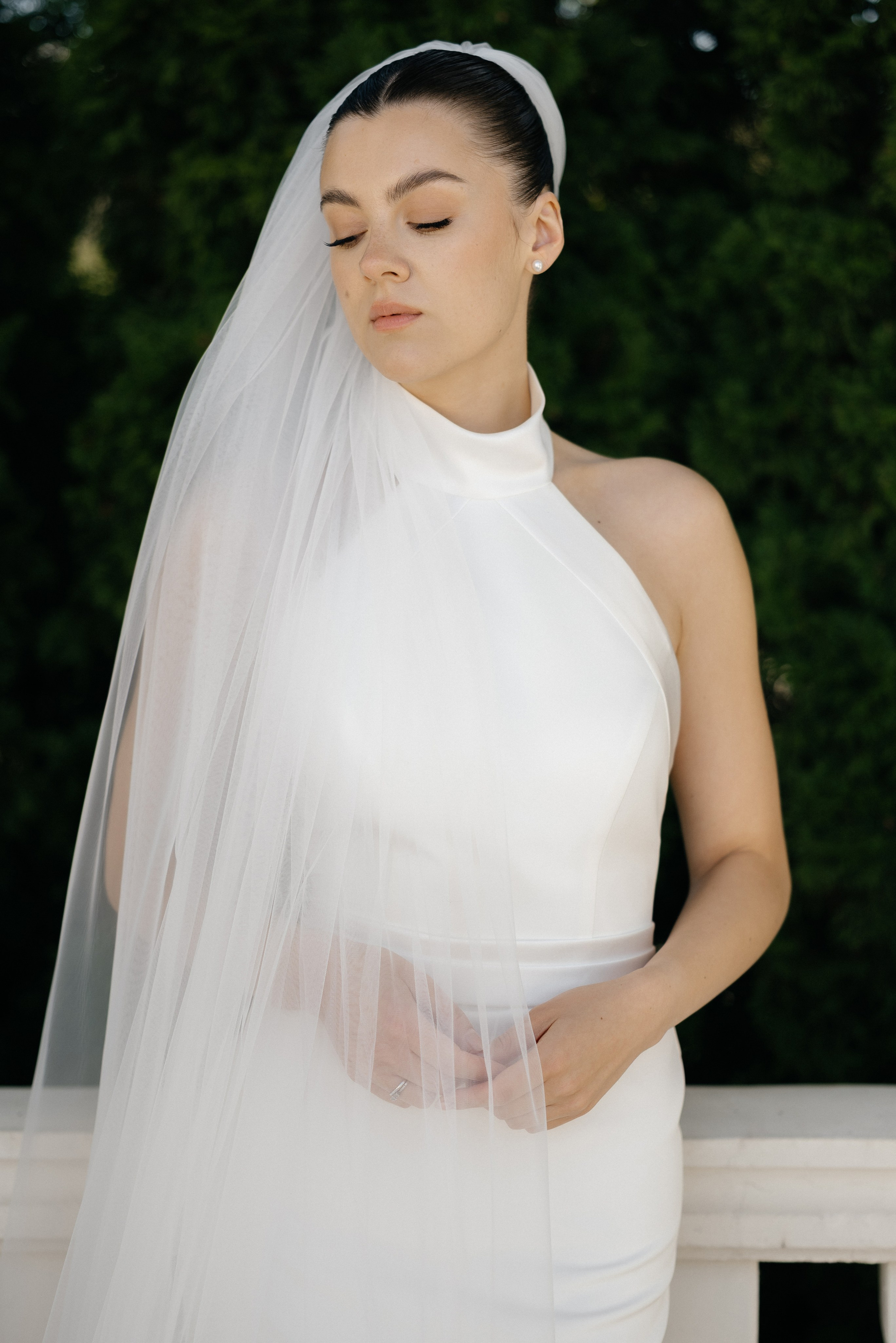 Wedding day in VERSAL PARK. Wedding PHOTOGRAPHER Andrew Vnukov