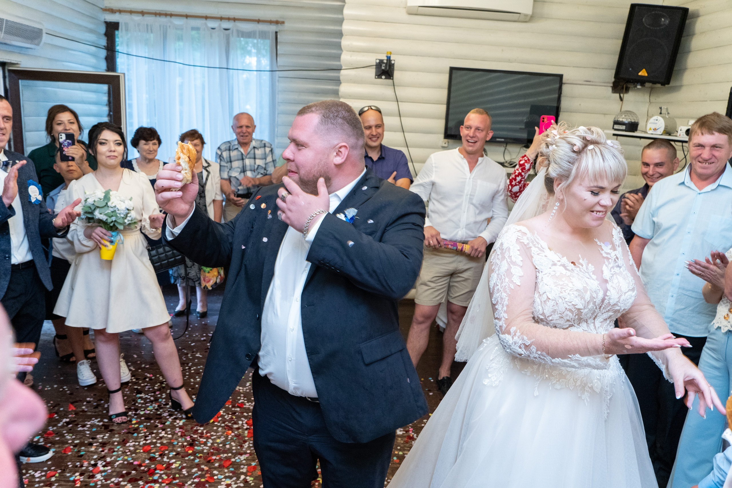 Ира и Дима. День свадьбы. Репортажный и интерьерный фотограф Александра Солдатова