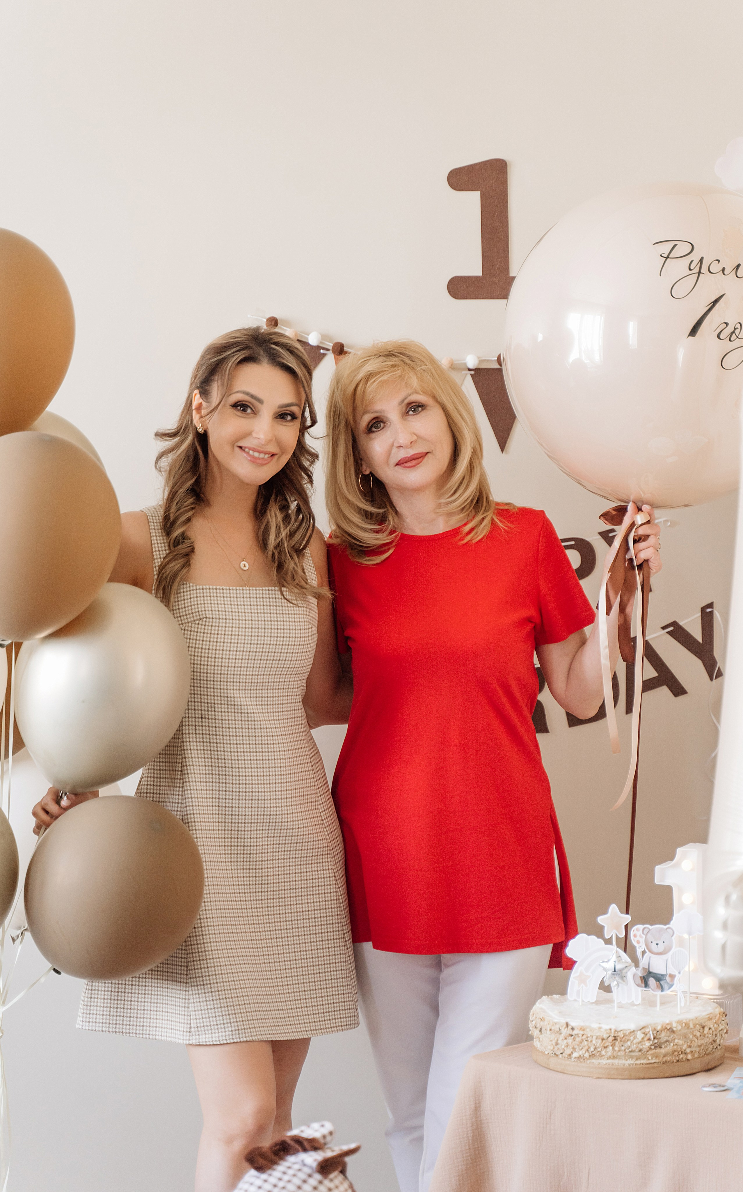 1 годик Русланчику (снимли дома). Свадебный фотограф