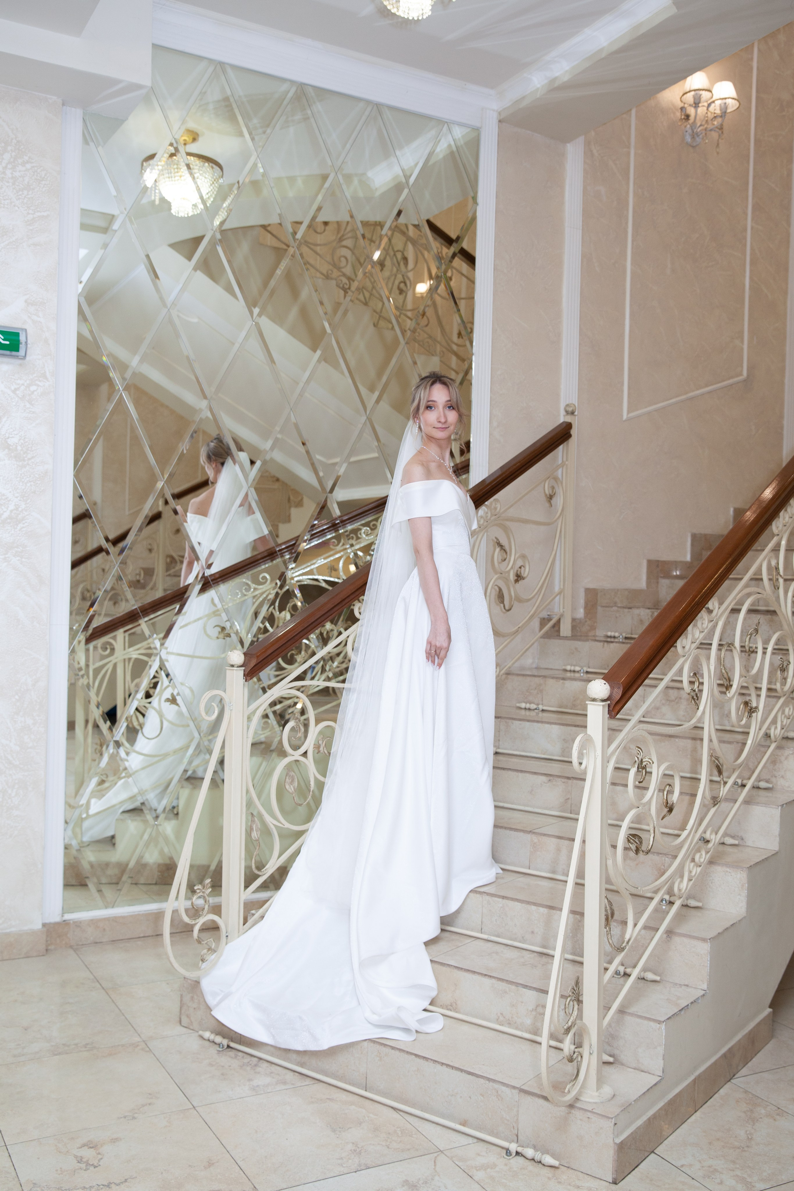 Свадебная фотосессия в отеле Ареал. Фотограф в Железнодорожном и Балашихе